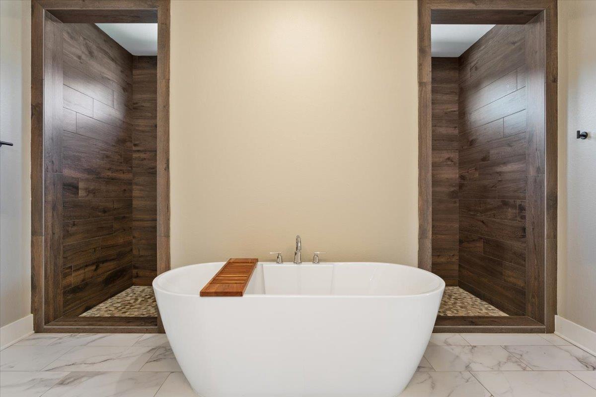 205 Ow Lowrey Dr, Salado, TX 76571