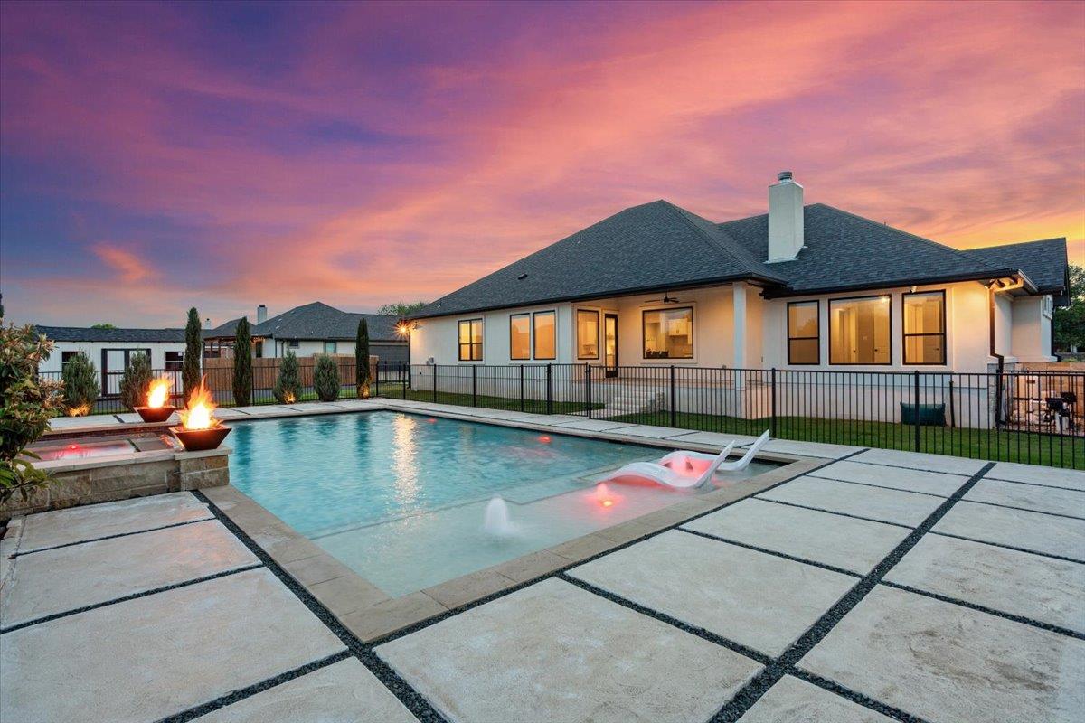 205 Ow Lowrey Dr, Salado, TX 76571