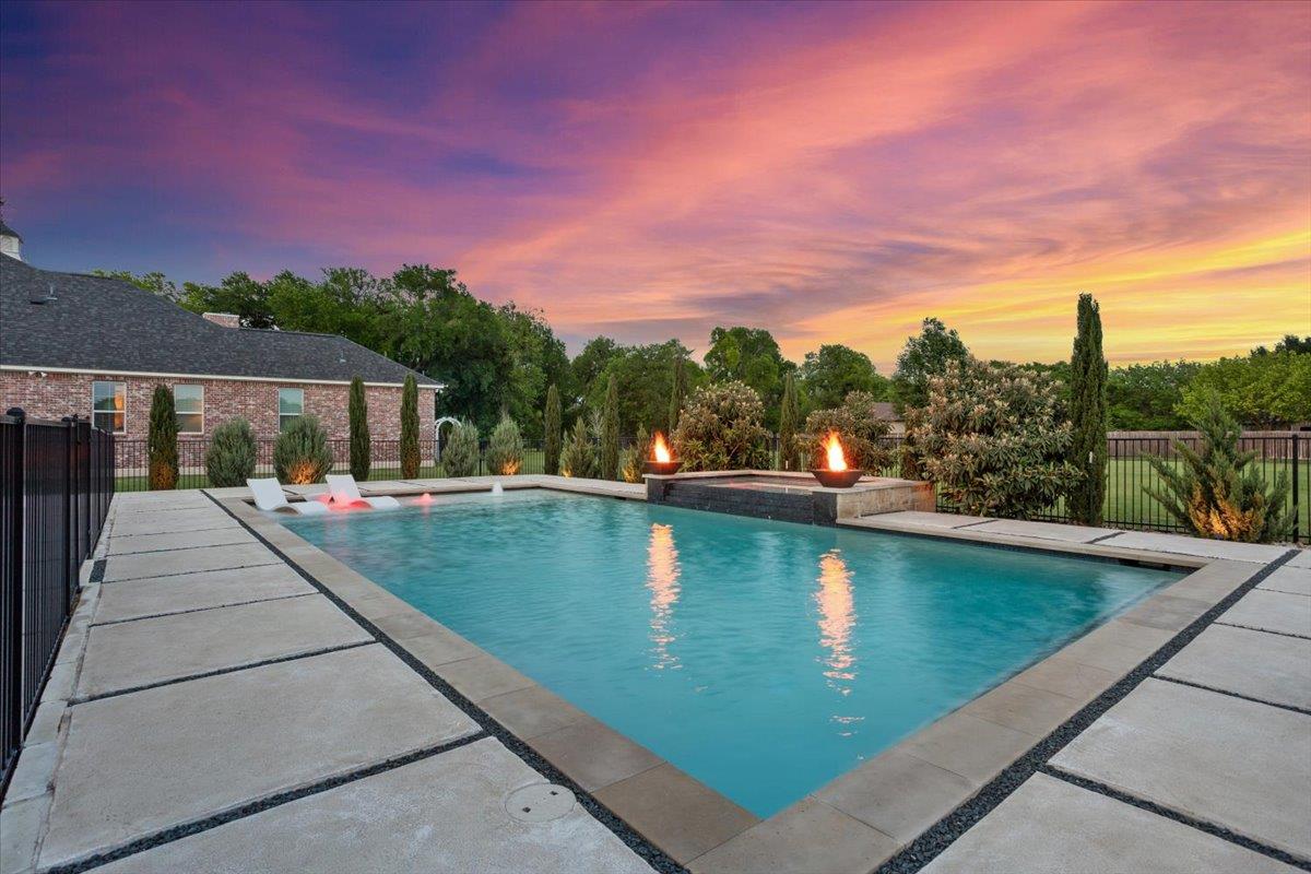 205 Ow Lowrey Dr, Salado, TX 76571