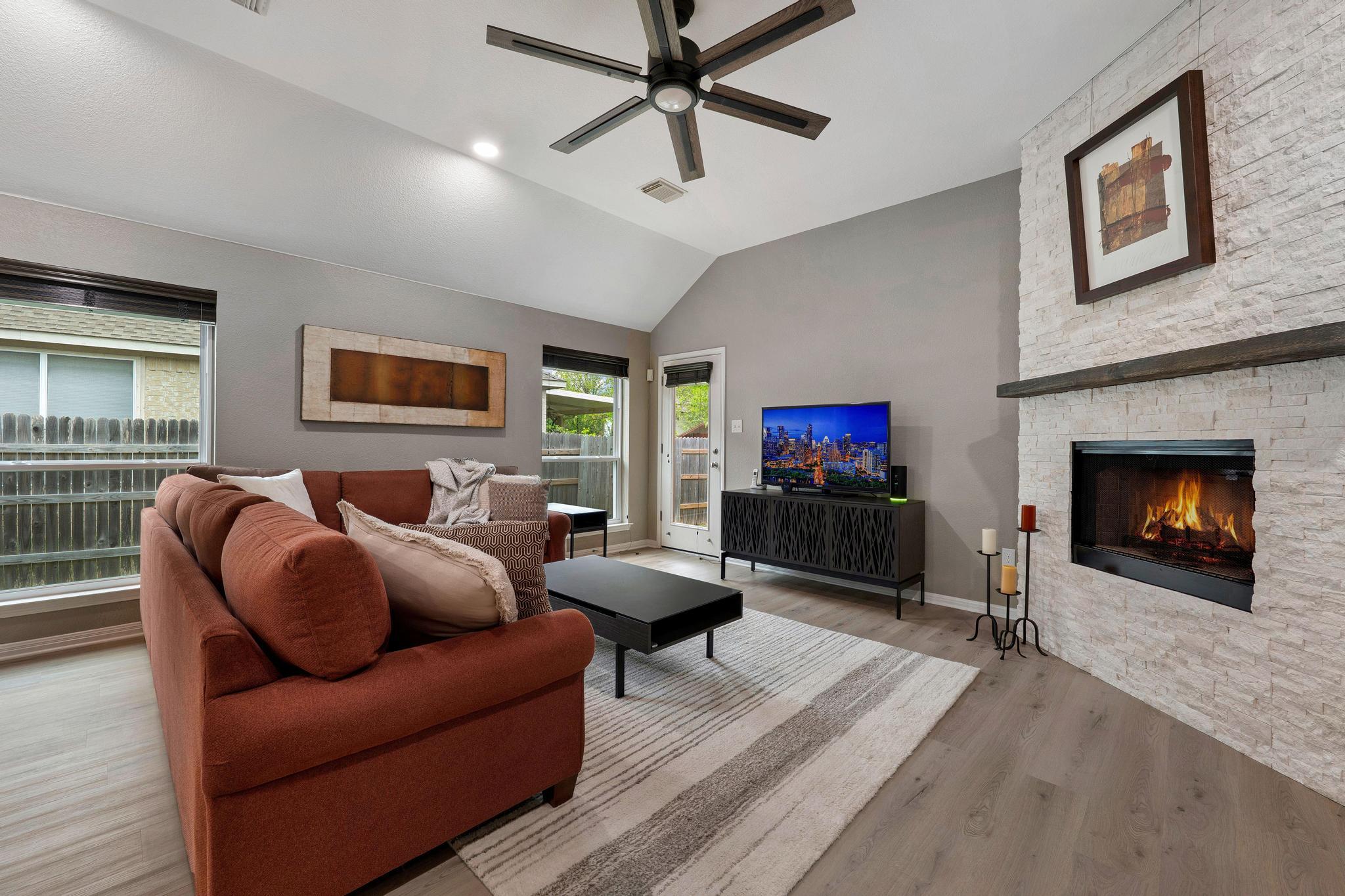 13231 Armaga Springs Rd, Austin, TX 78727