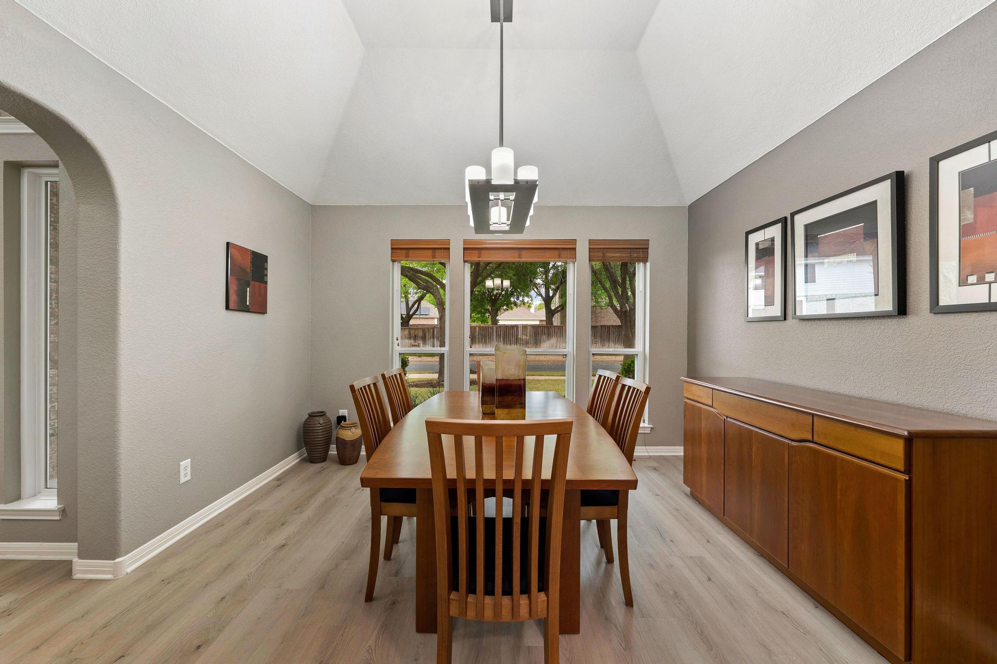 13231 Armaga Springs Rd, Austin, TX 78727