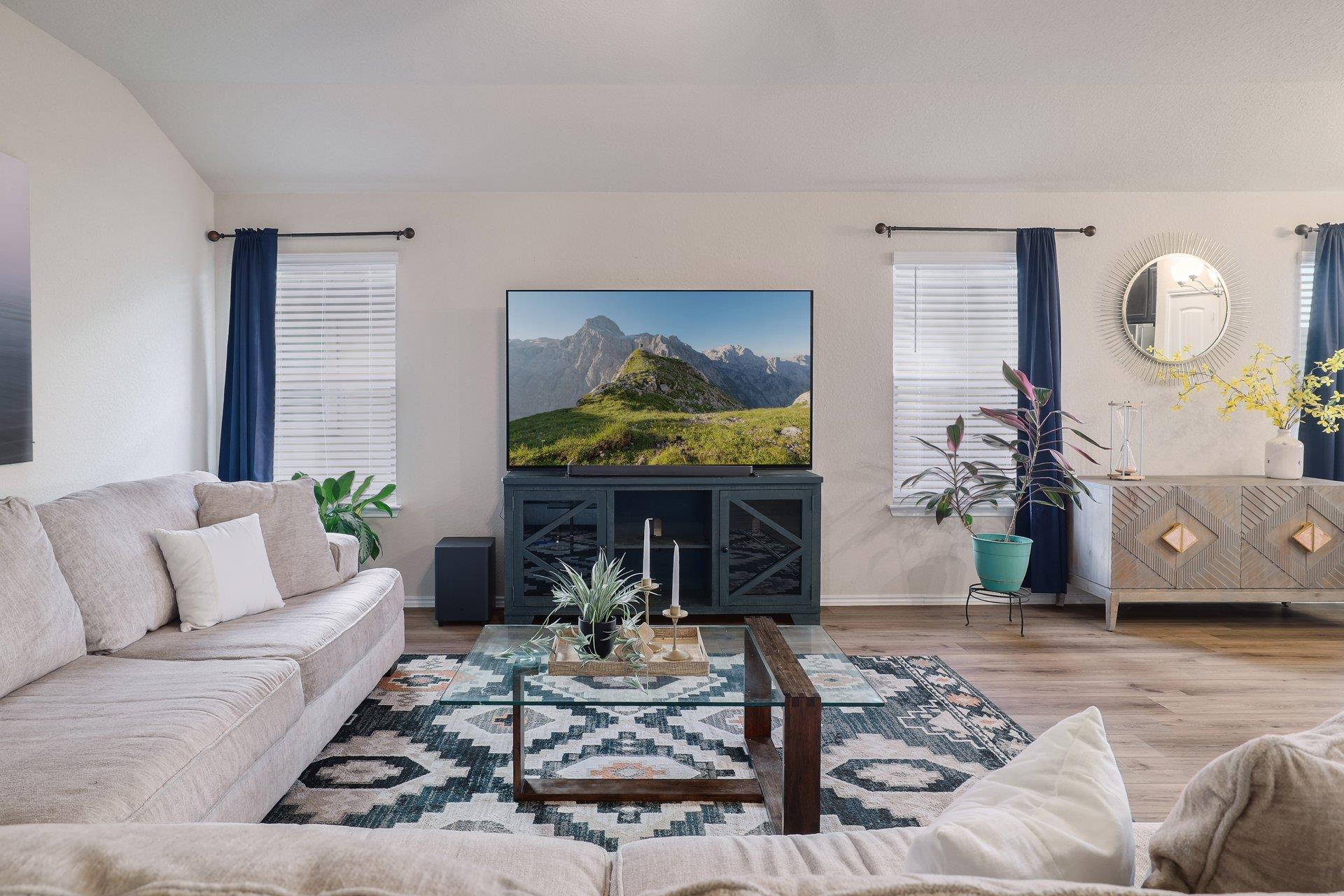 1704 T H Johnson Dr, Taylor, TX 76574