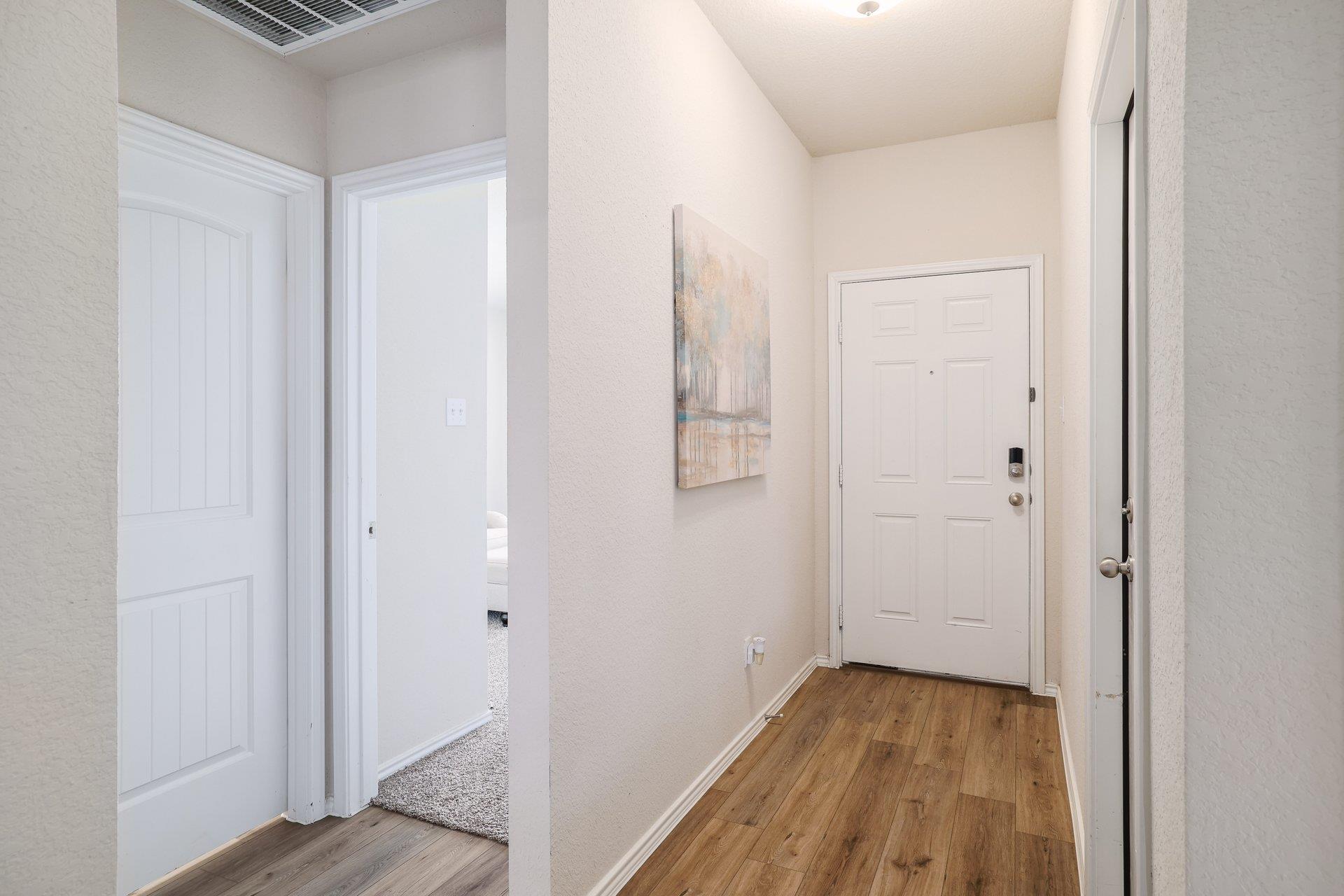 1704 T H Johnson Dr, Taylor, TX 76574