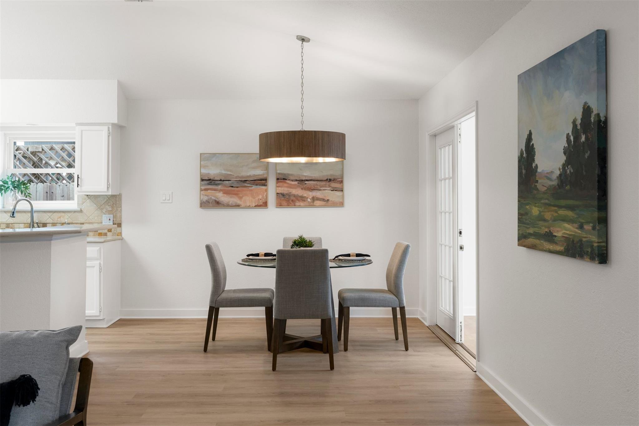 8104 Doe Meadow Dr, Austin, TX 78749