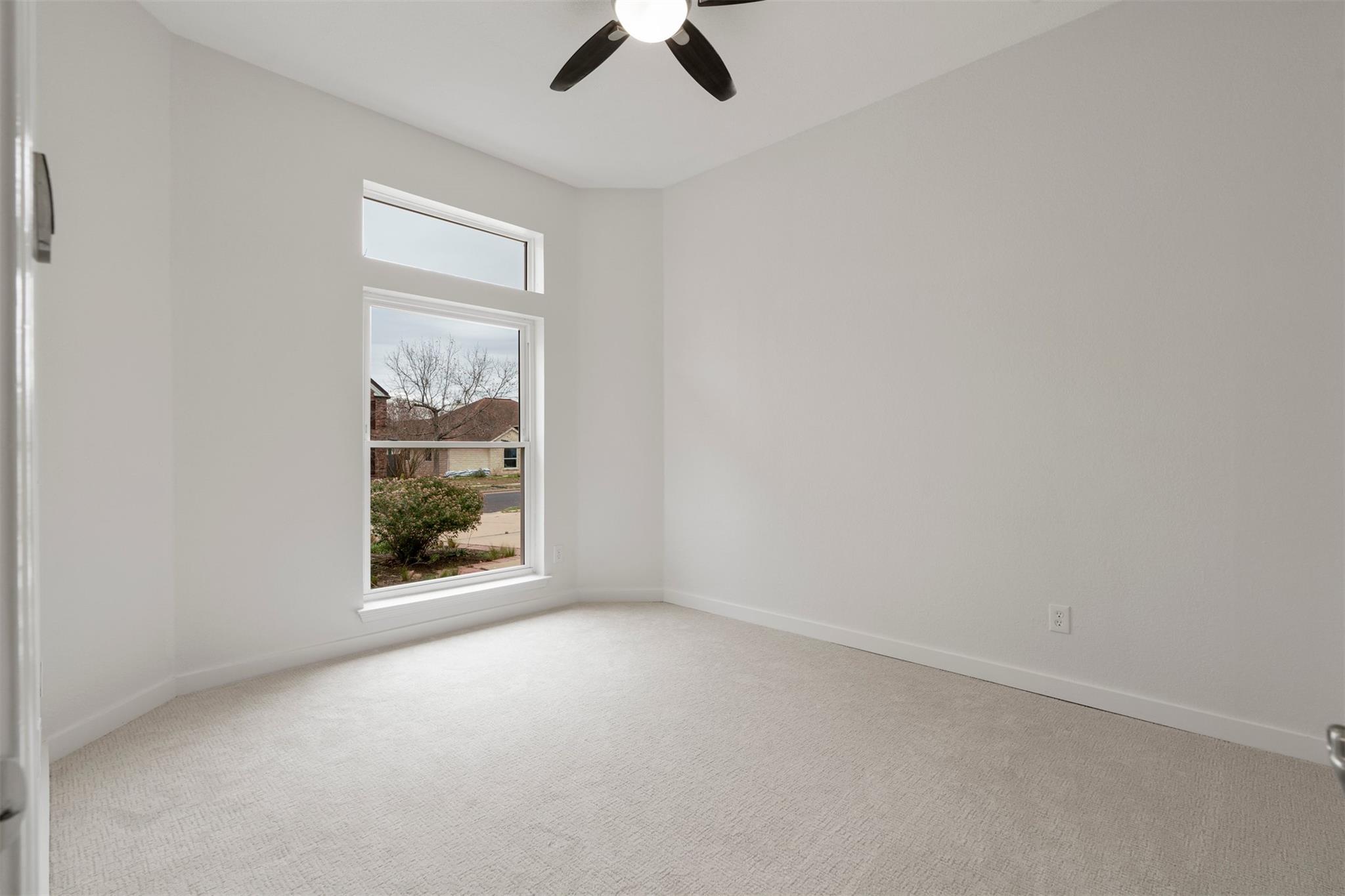 8104 Doe Meadow Dr, Austin, TX 78749