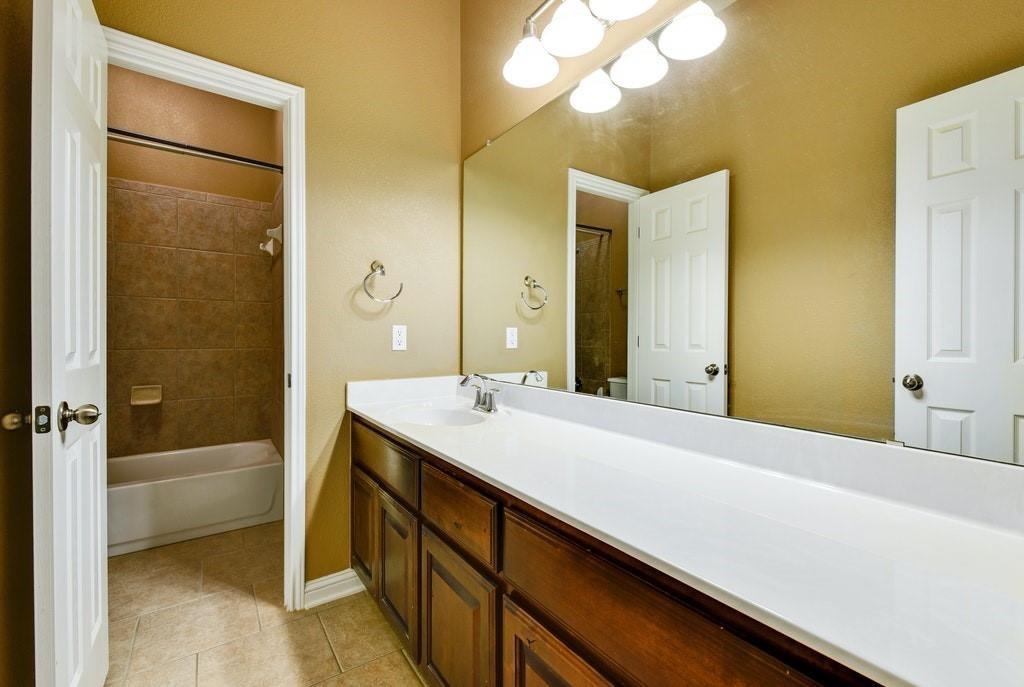 1614 Hidden Springs Path, Round Rock, TX 78665