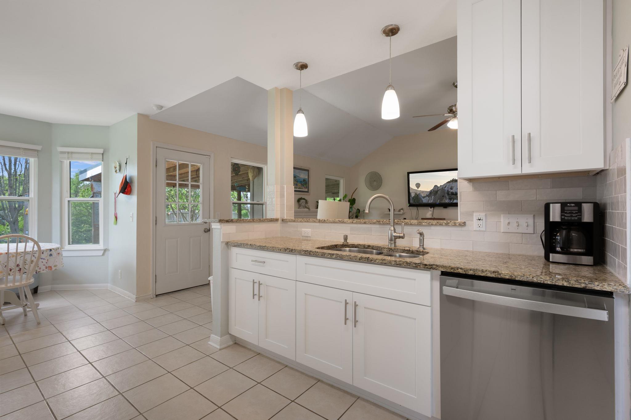 206 Evergreen Cir, Georgetown, TX 78626