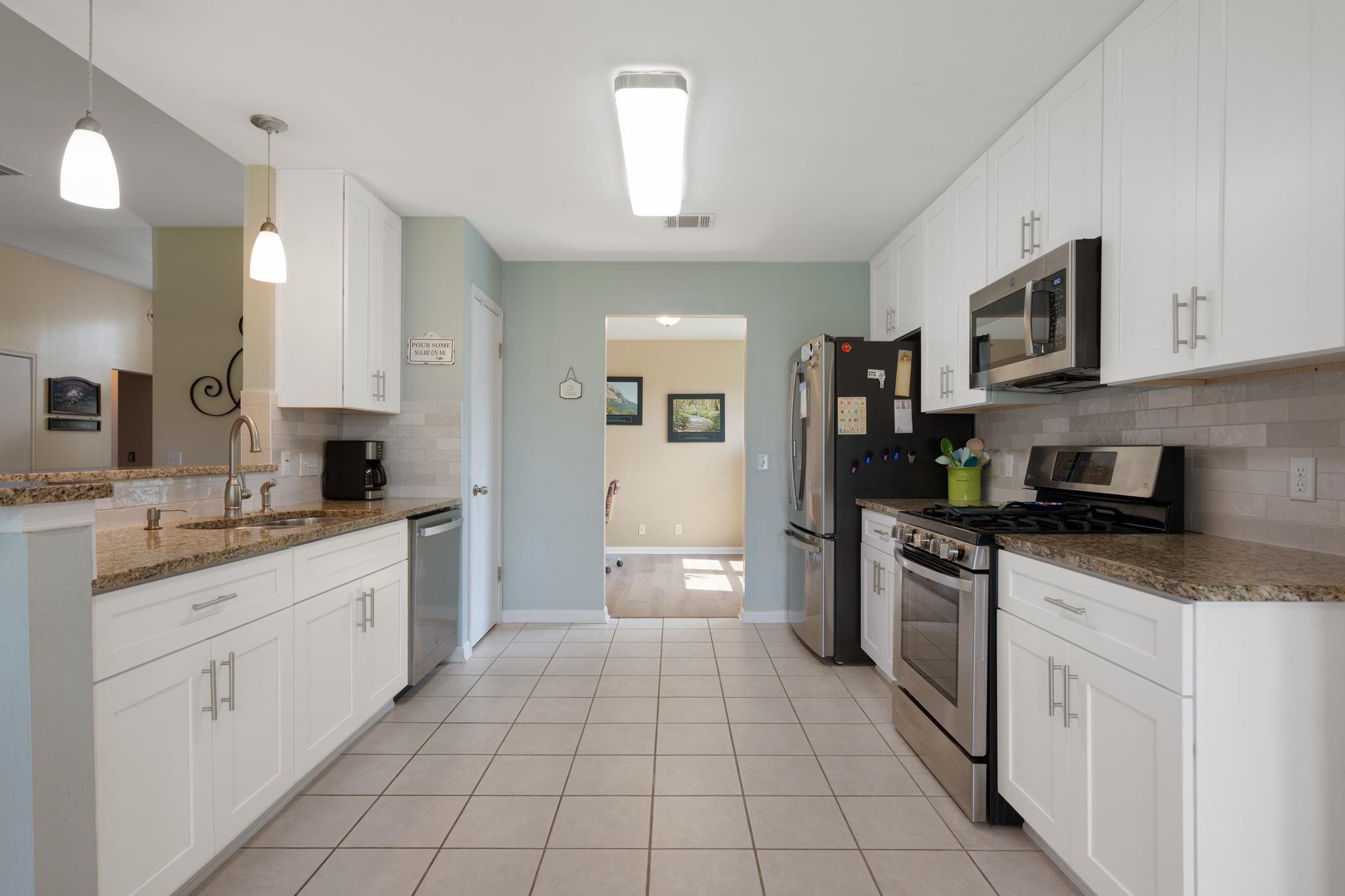 206 Evergreen Cir, Georgetown, TX 78626