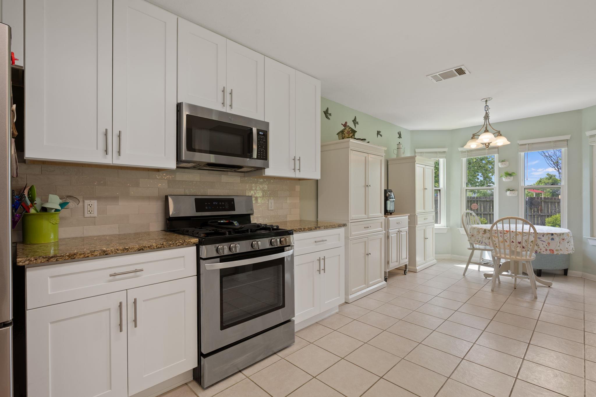 206 Evergreen Cir, Georgetown, TX 78626