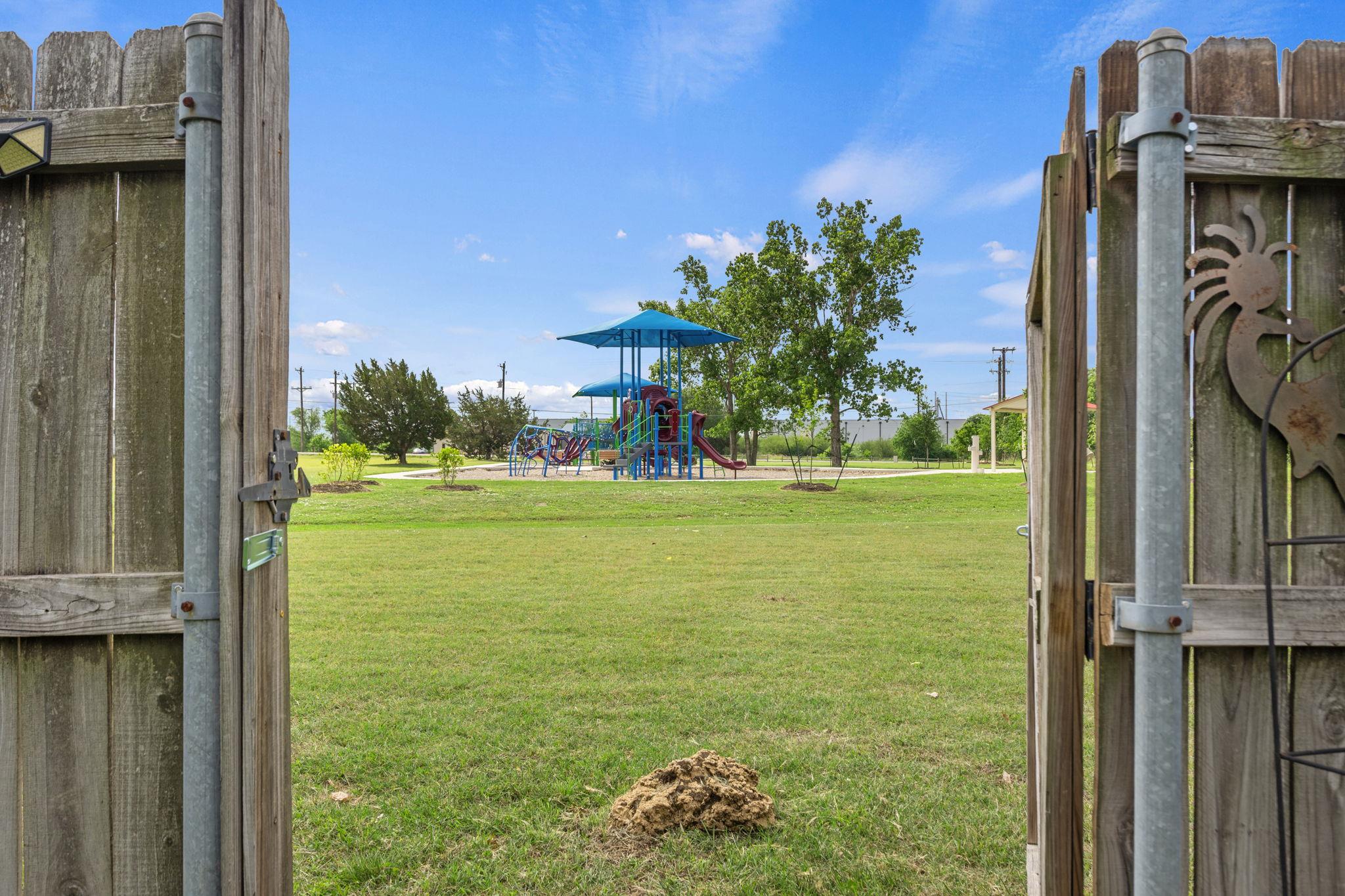 206 Evergreen Cir, Georgetown, TX 78626