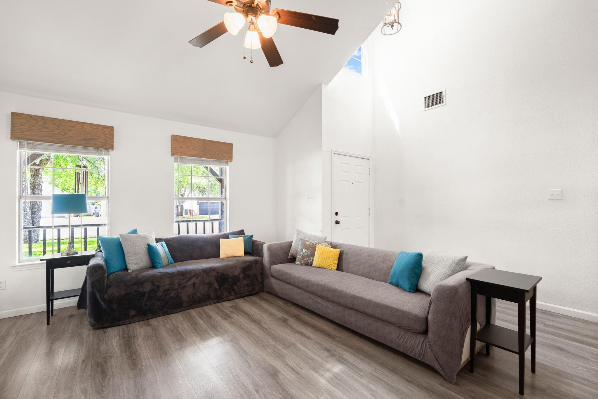 1812 Sylvia Ln, Round Rock, TX 78681