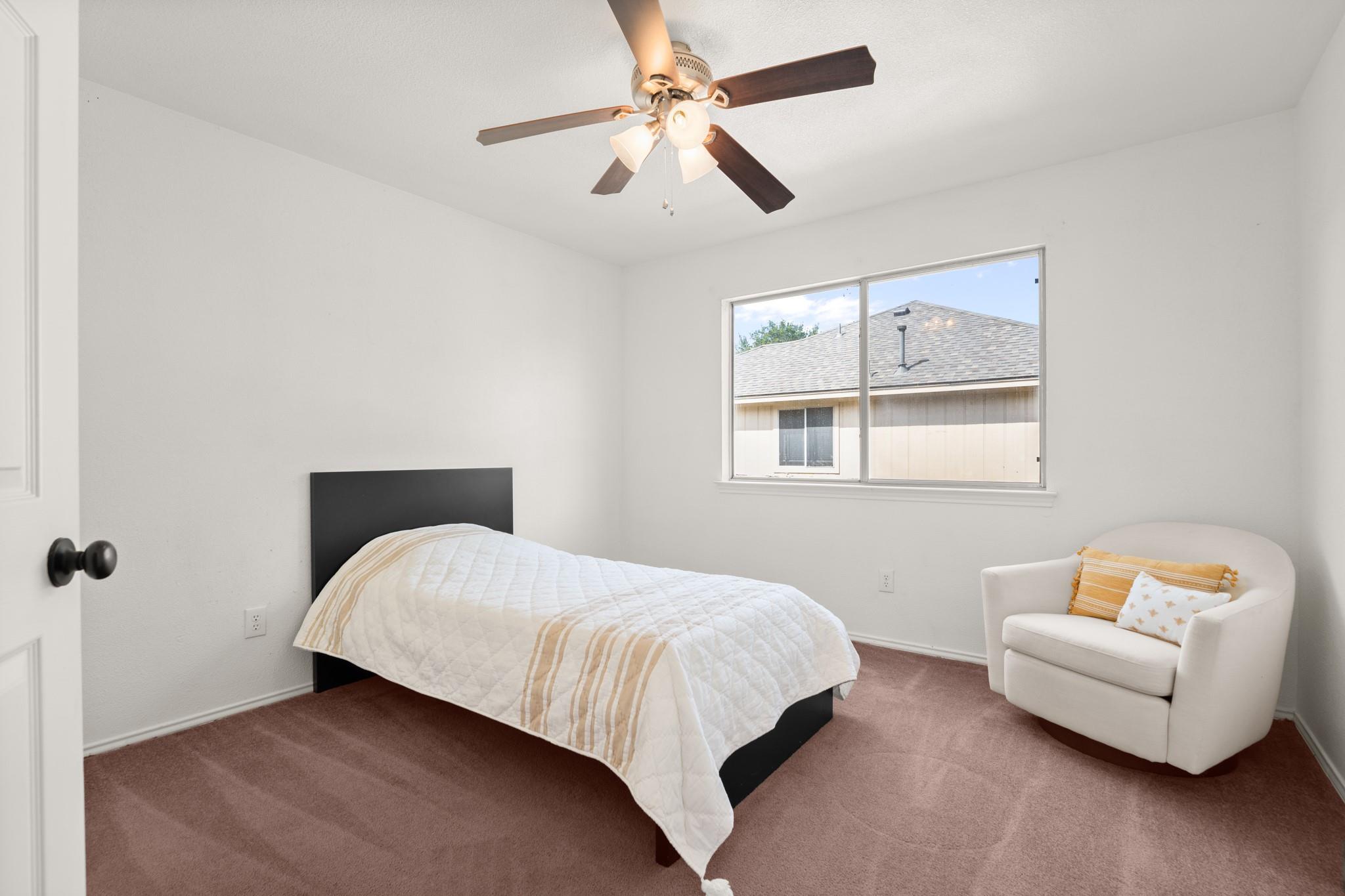 1812 Sylvia Ln, Round Rock, TX 78681