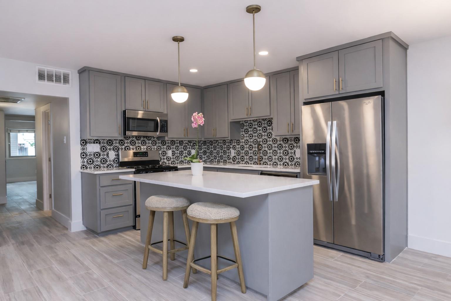 505 W 7th St # 103, Austin, TX 78701