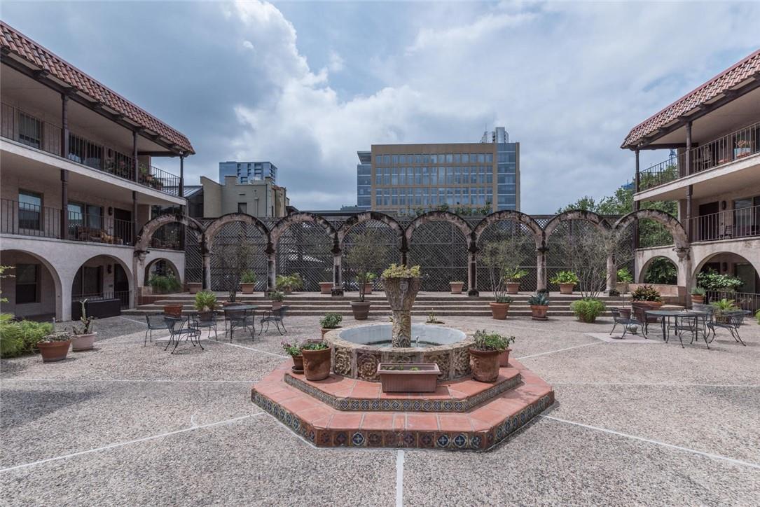 505 W 7th St # 103, Austin, TX 78701