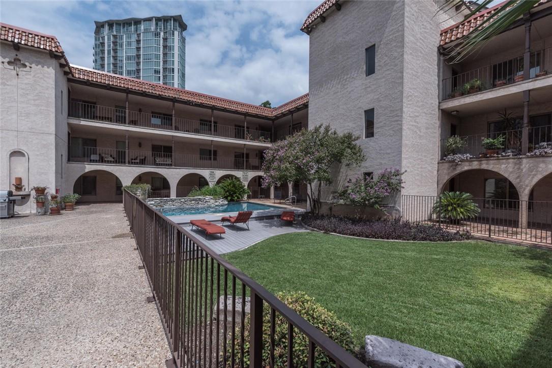 505 W 7th St # 103, Austin, TX 78701