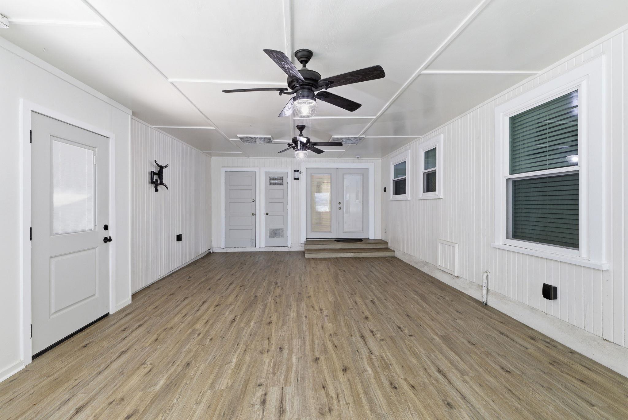 222 Sonata Dr, San Antonio, TX 78216