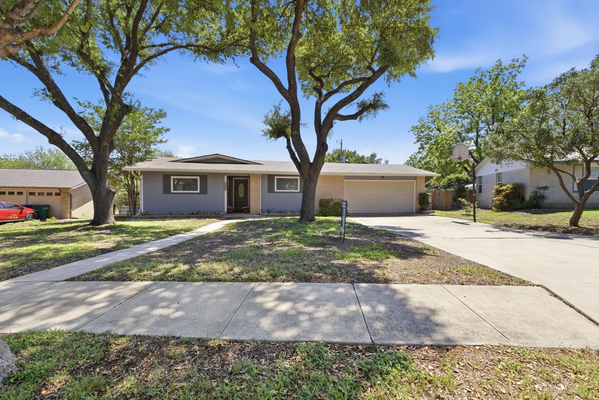 222 Sonata Dr, San Antonio, TX 78216
