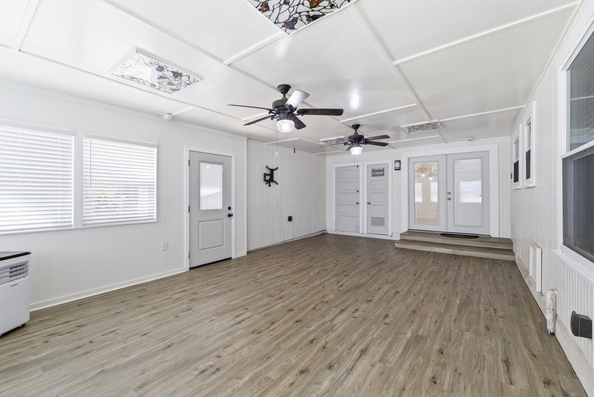 222 Sonata Dr, San Antonio, TX 78216