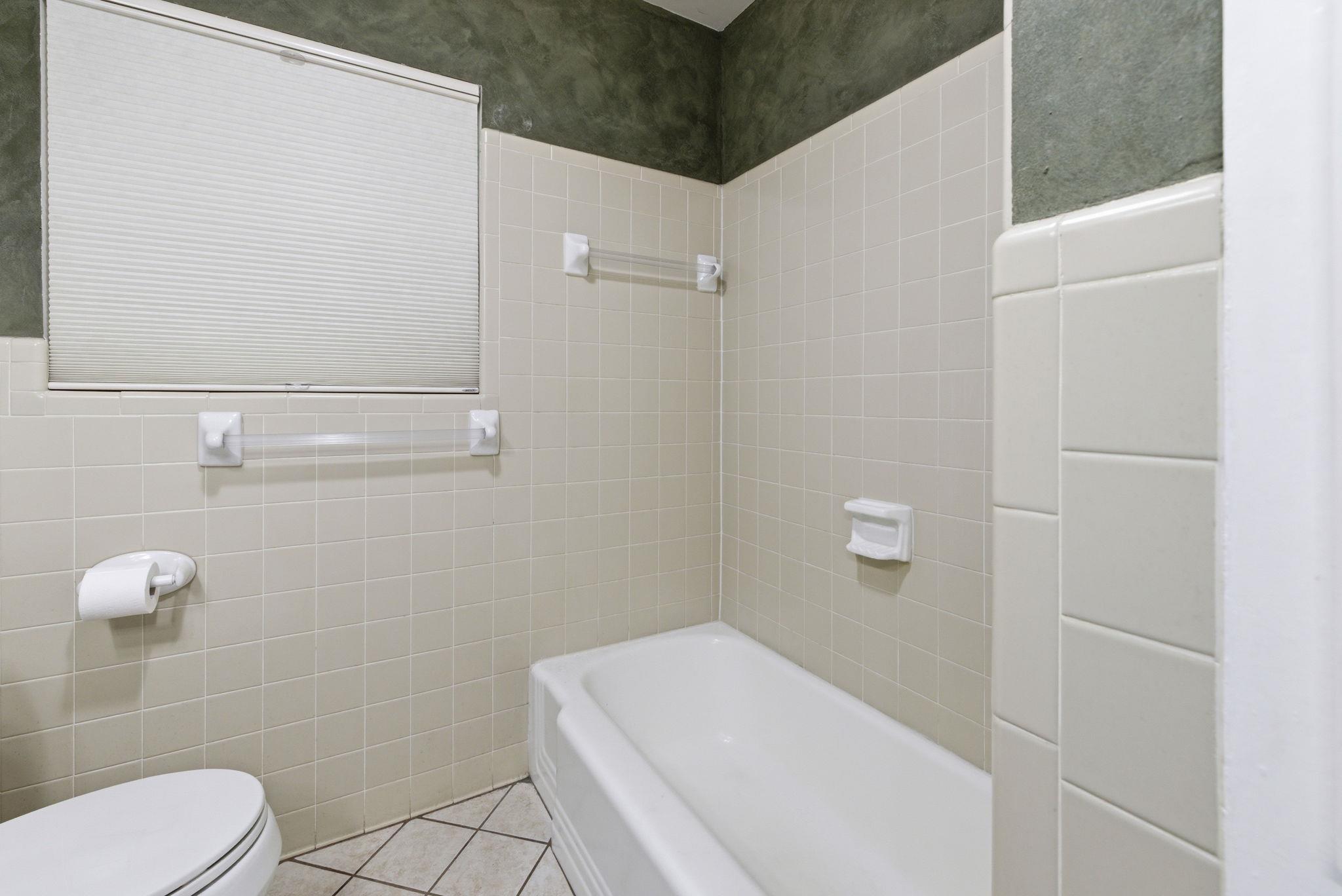 222 Sonata Dr, San Antonio, TX 78216