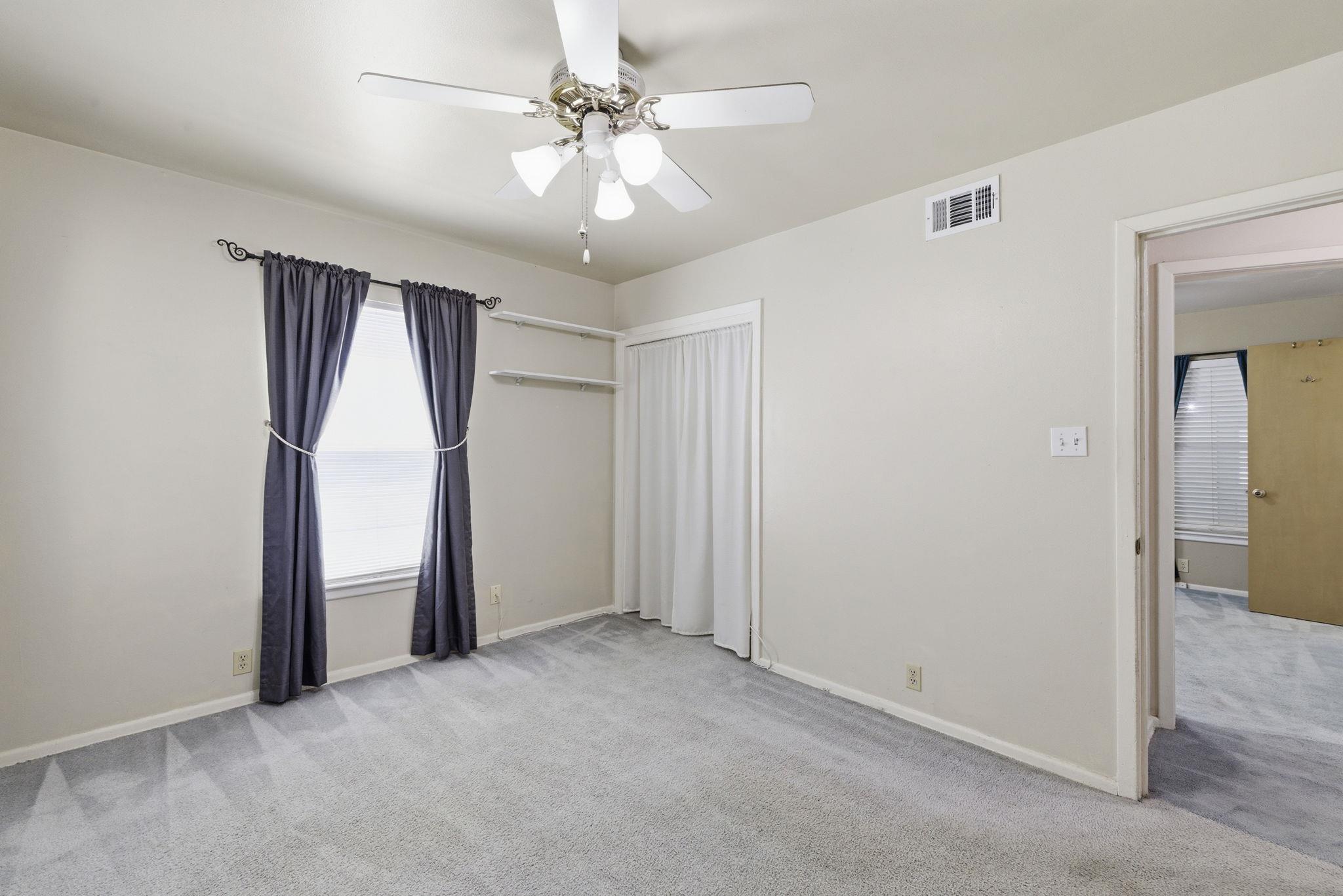 222 Sonata Dr, San Antonio, TX 78216