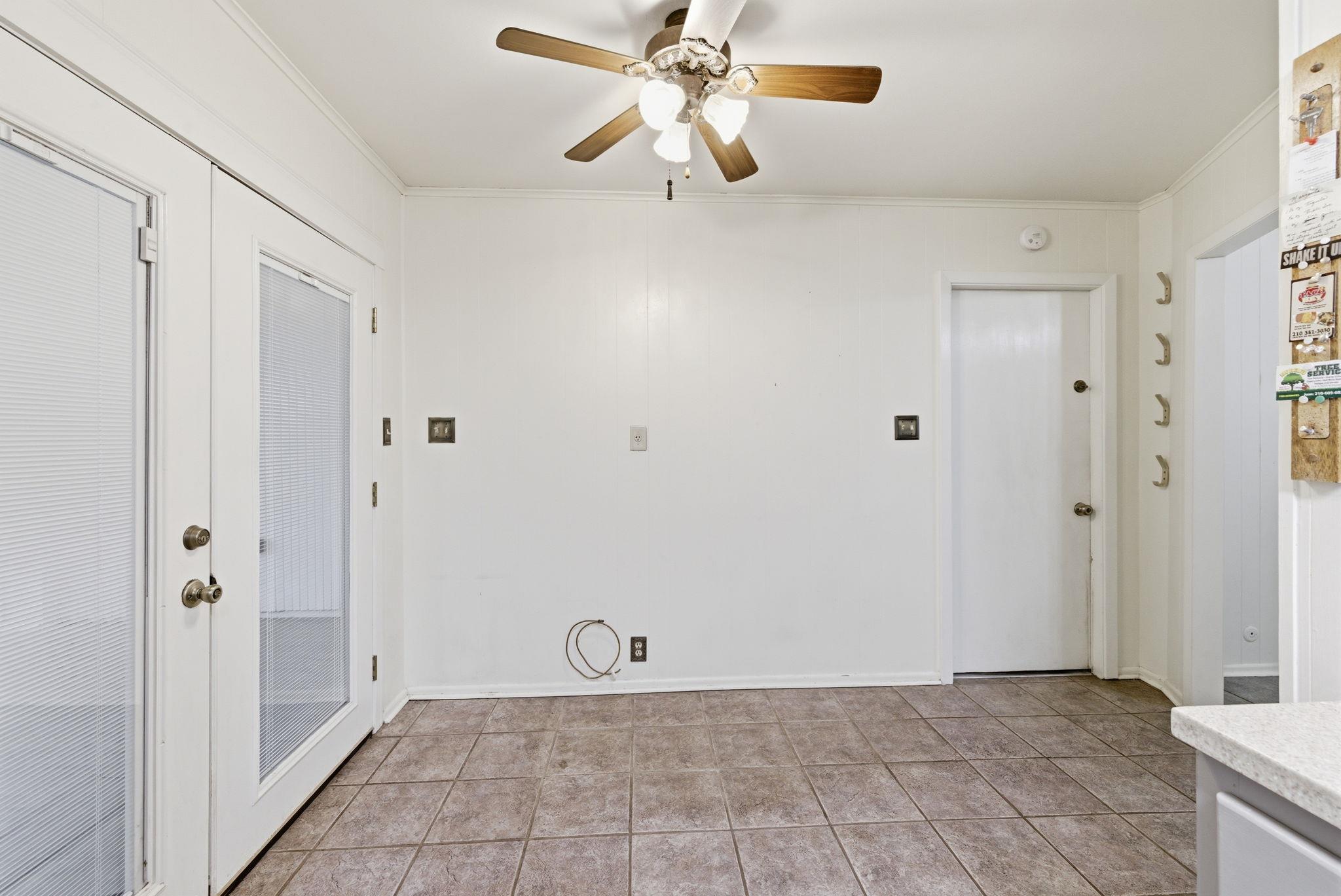 222 Sonata Dr, San Antonio, TX 78216