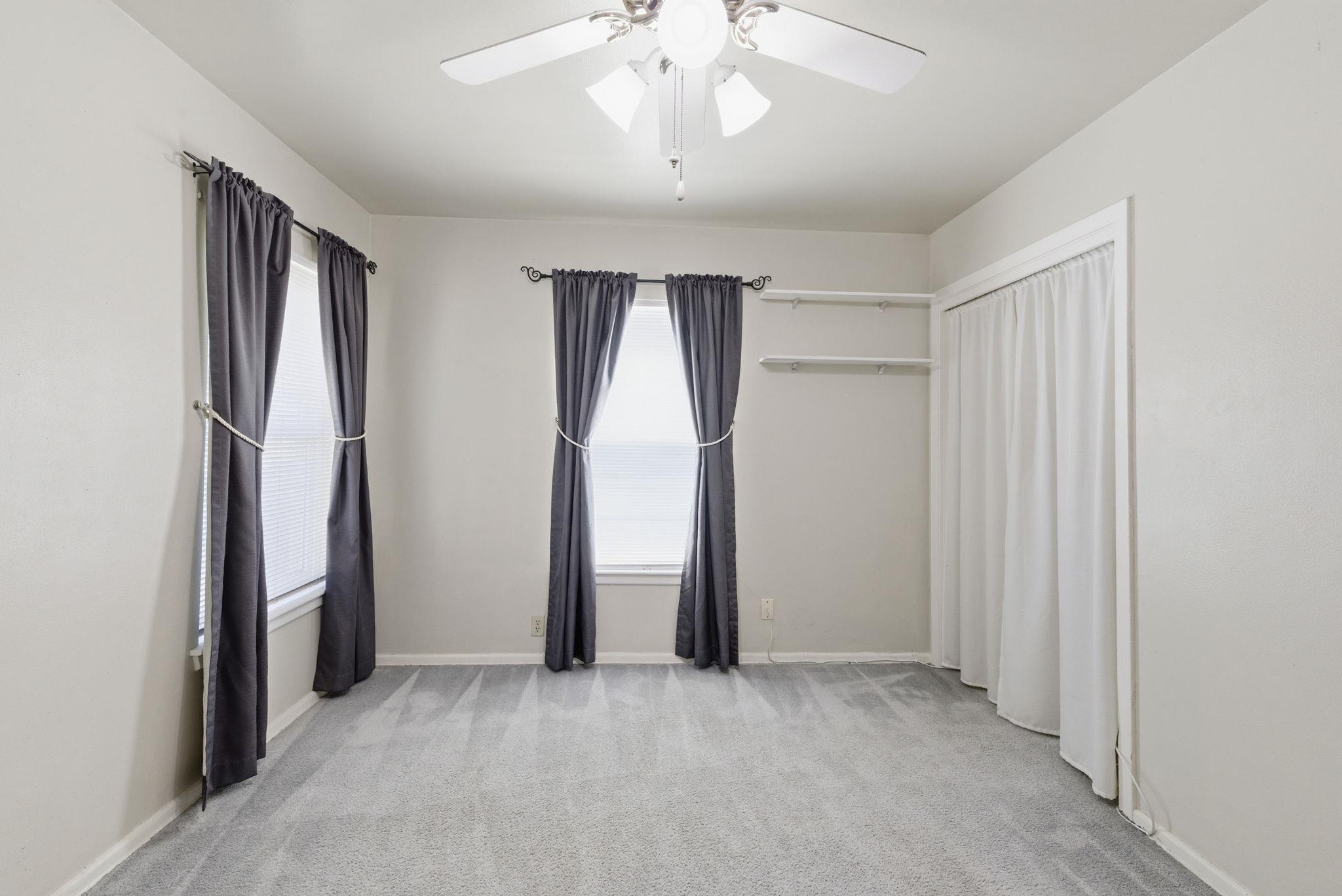 222 Sonata Dr, San Antonio, TX 78216