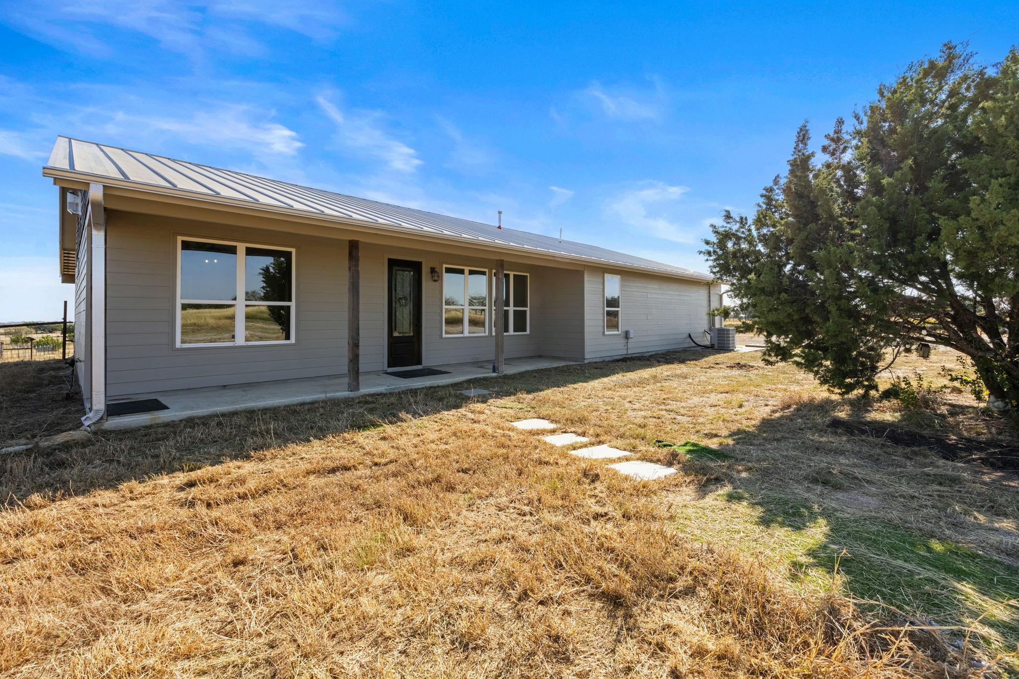 5777 County Road 236 Rd, Liberty Hill, TX 78642