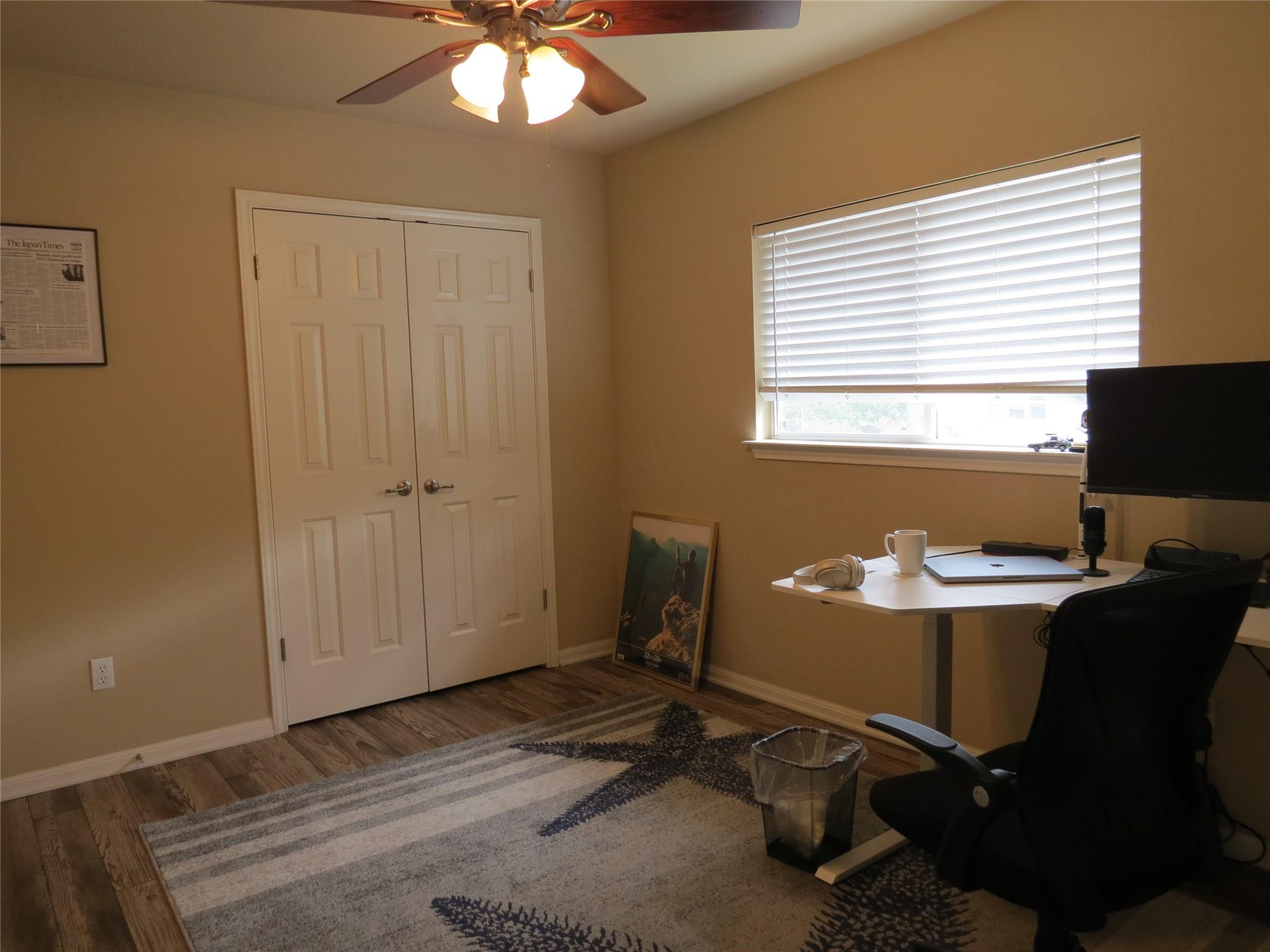 402 Las Colinas Dr, Leander, TX 78641