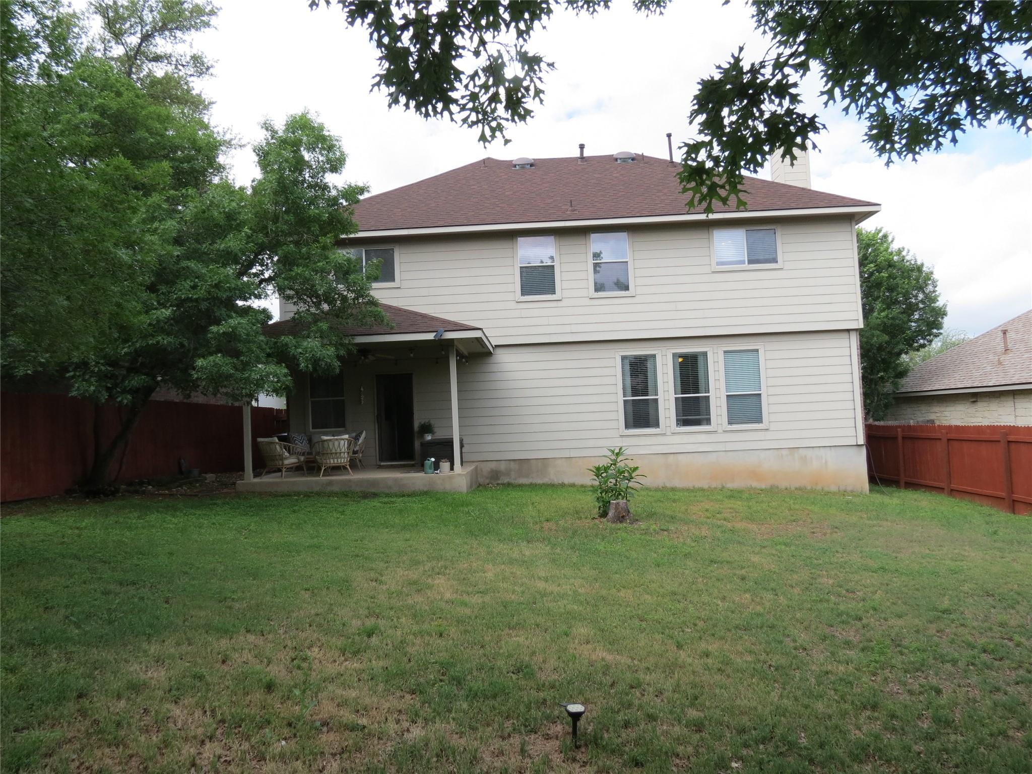 402 Las Colinas Dr, Leander, TX 78641