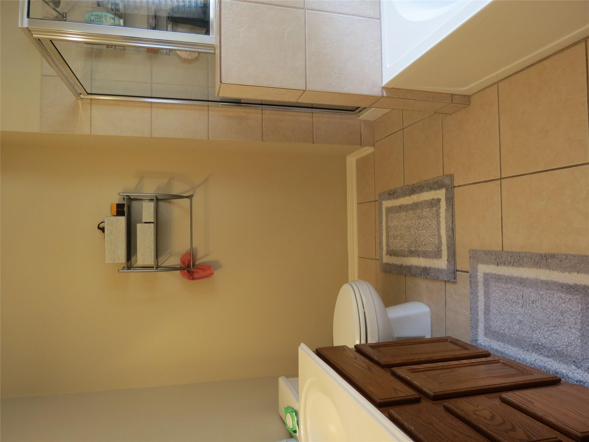 402 Las Colinas Dr, Leander, TX 78641