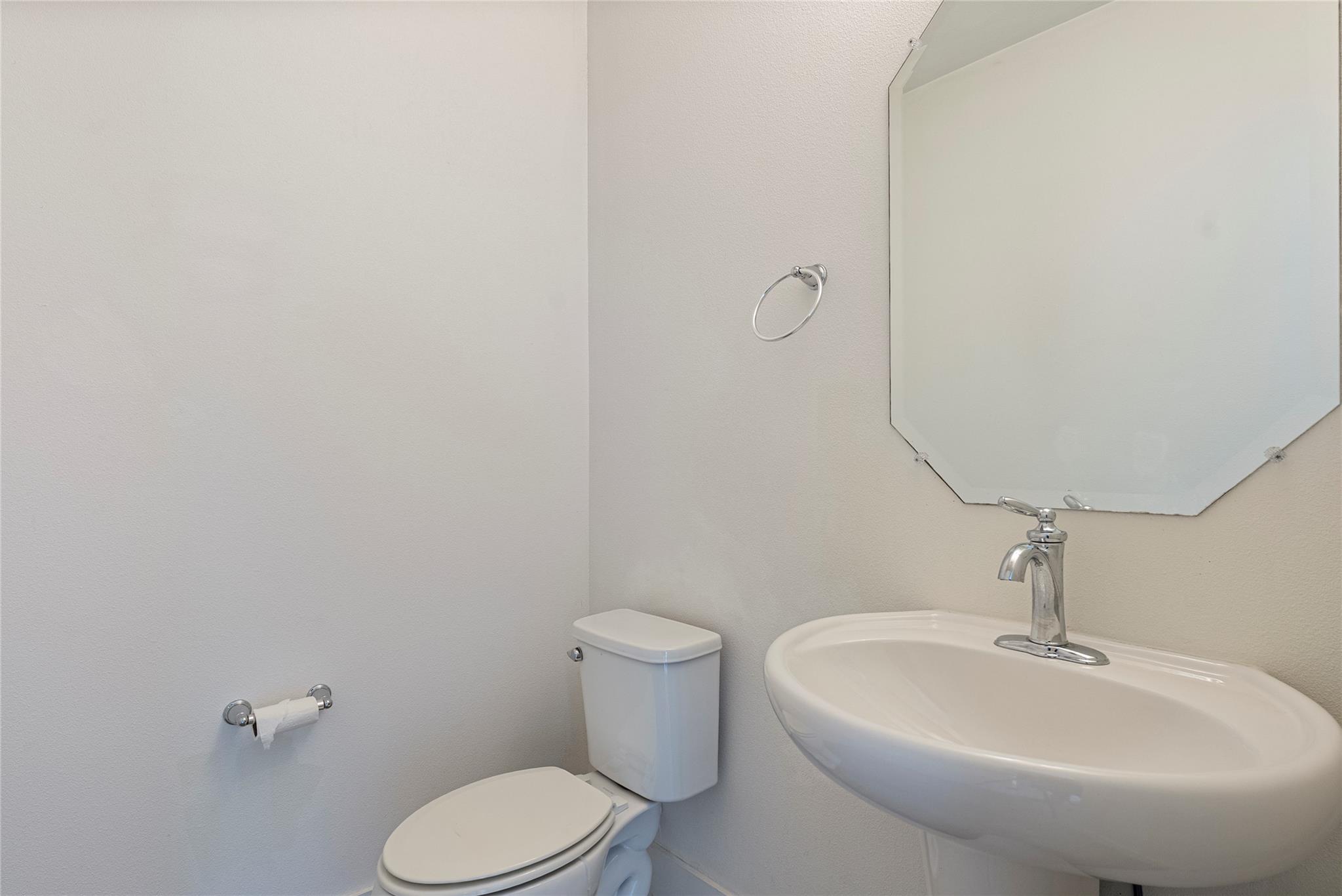 5006 Baker St # A, Austin, TX 78721