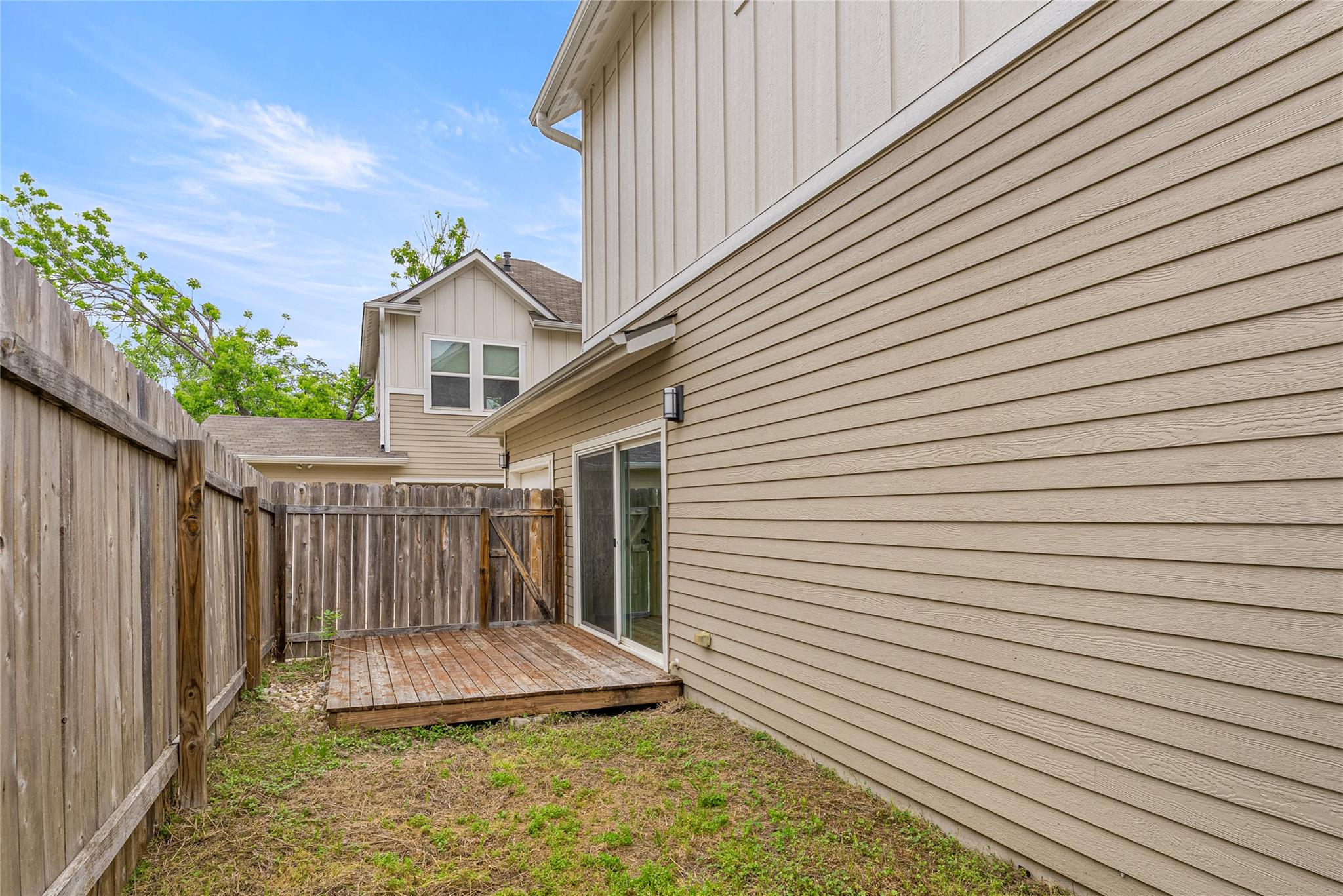 5006 Baker St # A, Austin, TX 78721