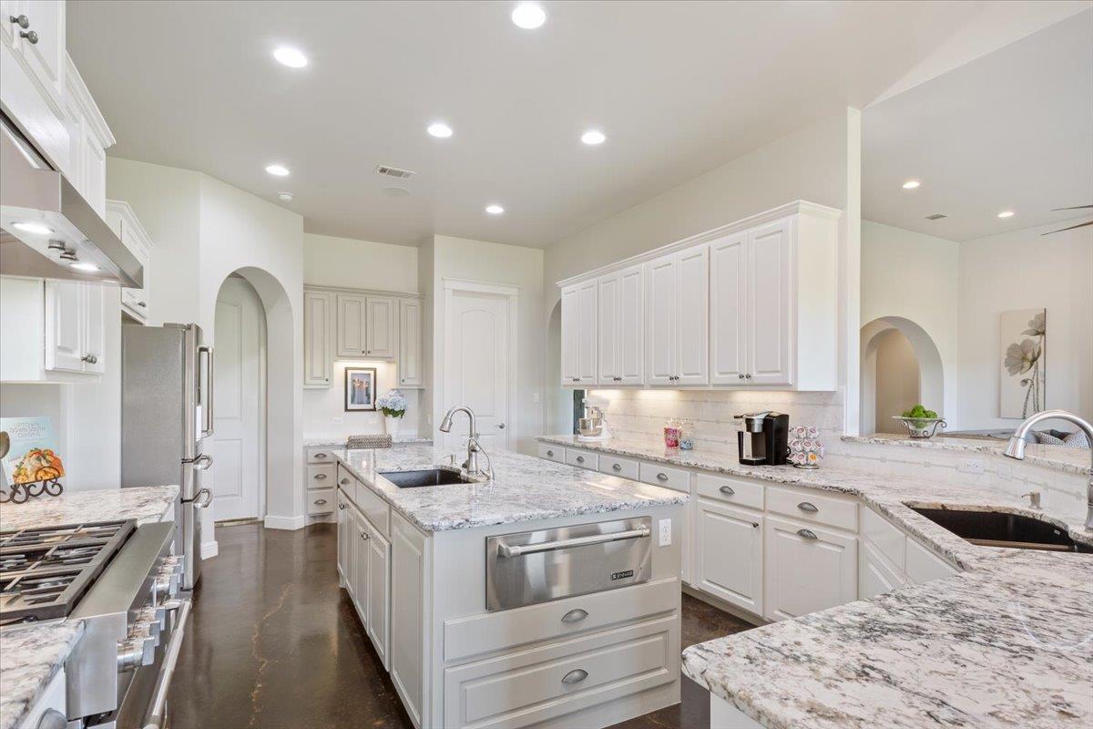 2501 Woodbine Cir, Georgetown, TX 78628