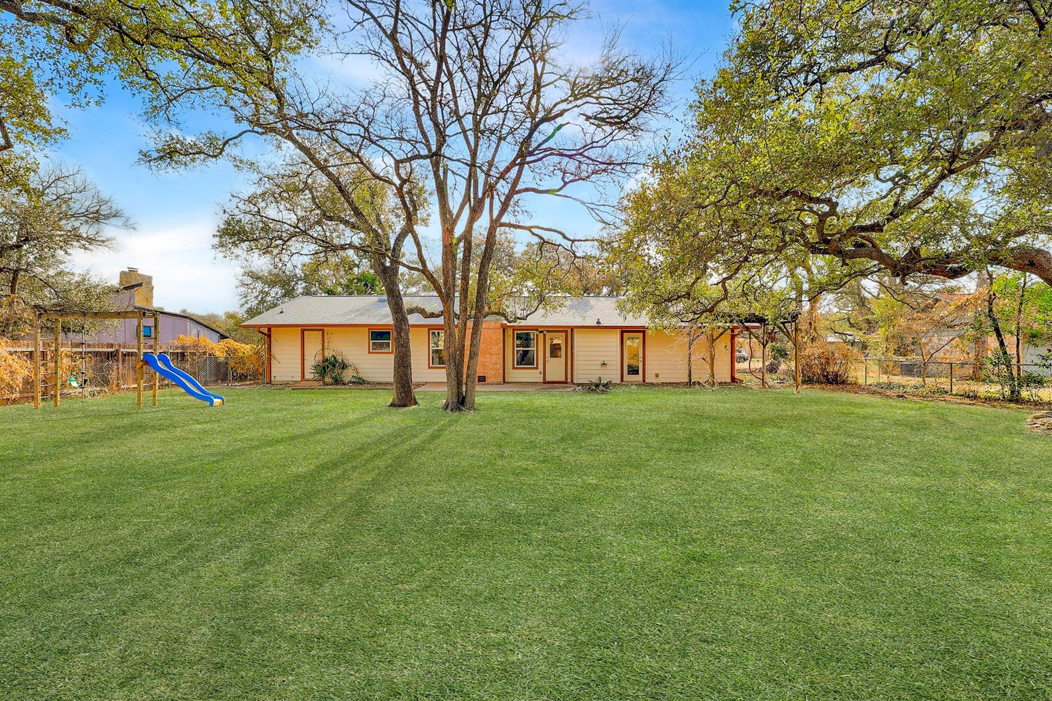 13504 Lois Ln, Austin, TX 78750