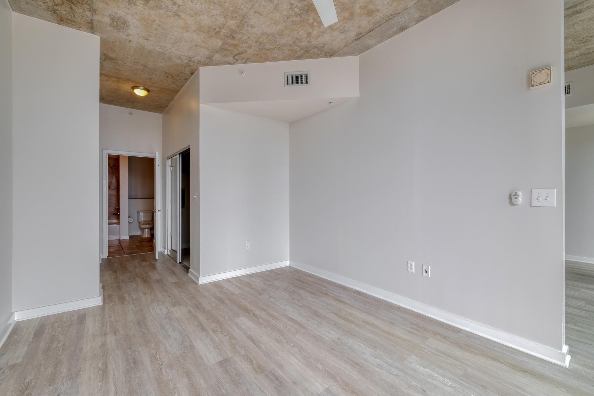 360 Nueces St # 2407, Austin, TX 78701