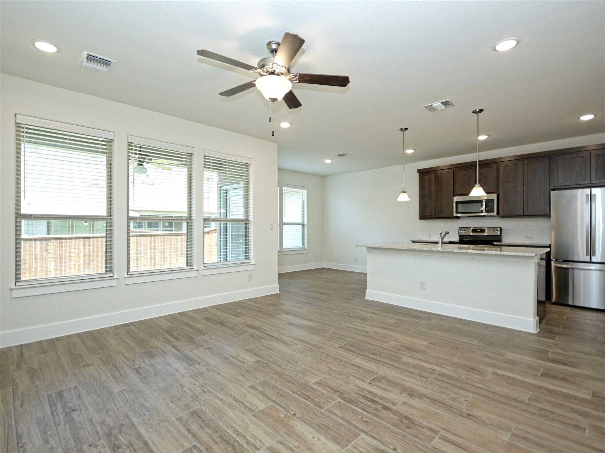 415 Parkline Dr, Georgetown, TX 78626