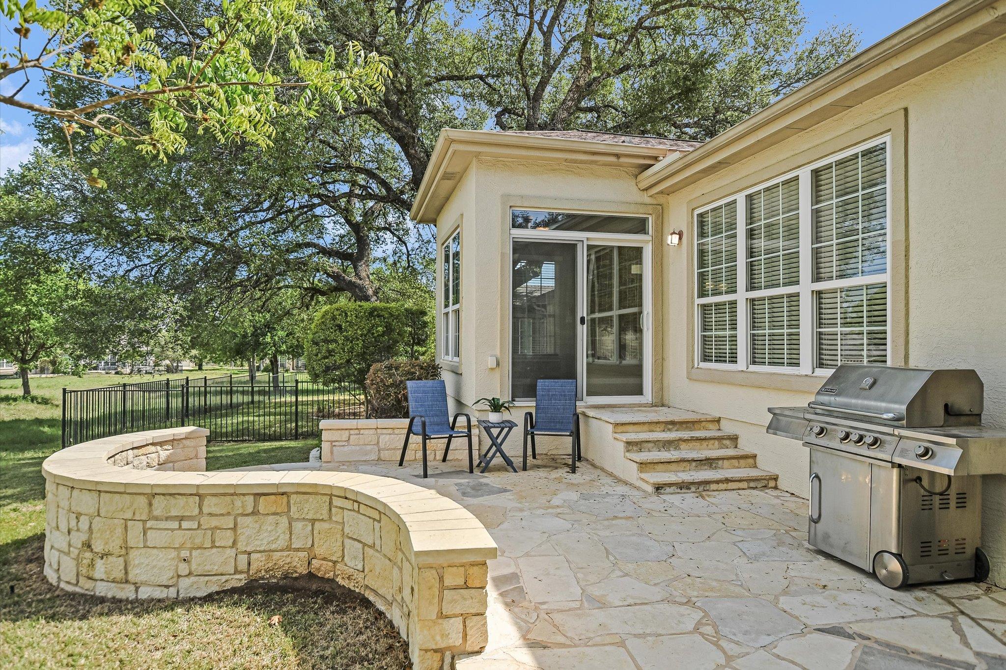 305 Rosecliff Dr, Georgetown, TX 78633