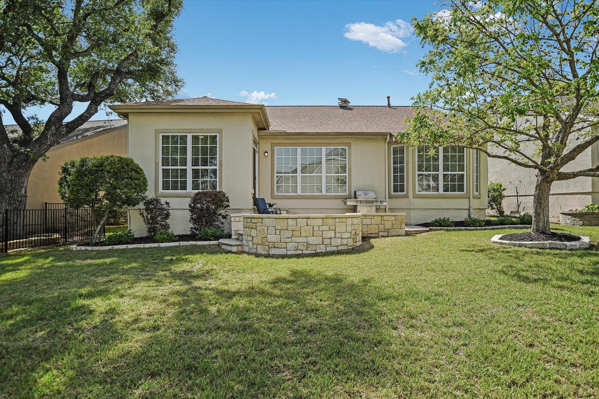 305 Rosecliff Dr, Georgetown, TX 78633