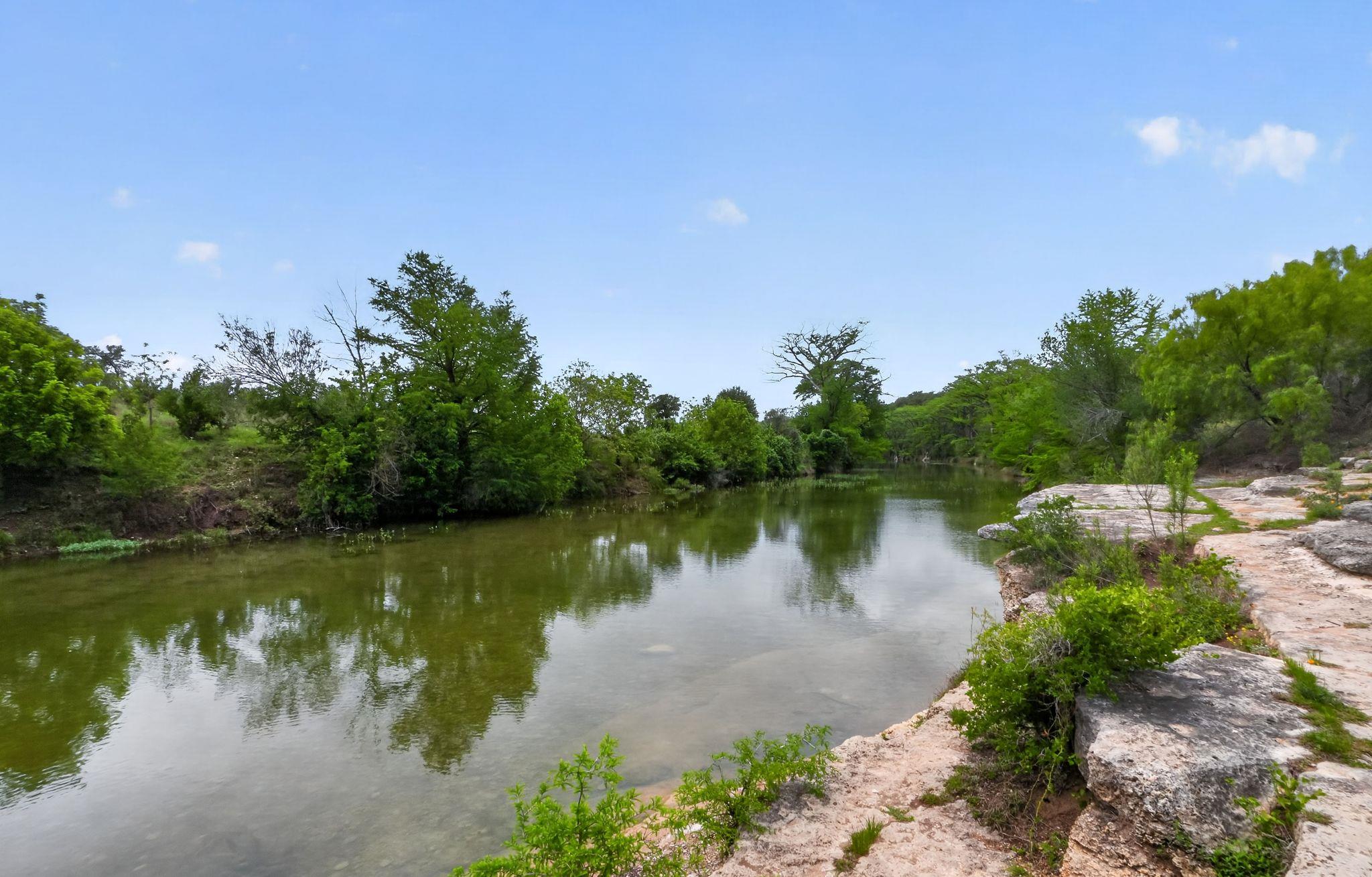 270 Rambling Oaks Dr, Wimberley, TX 78676