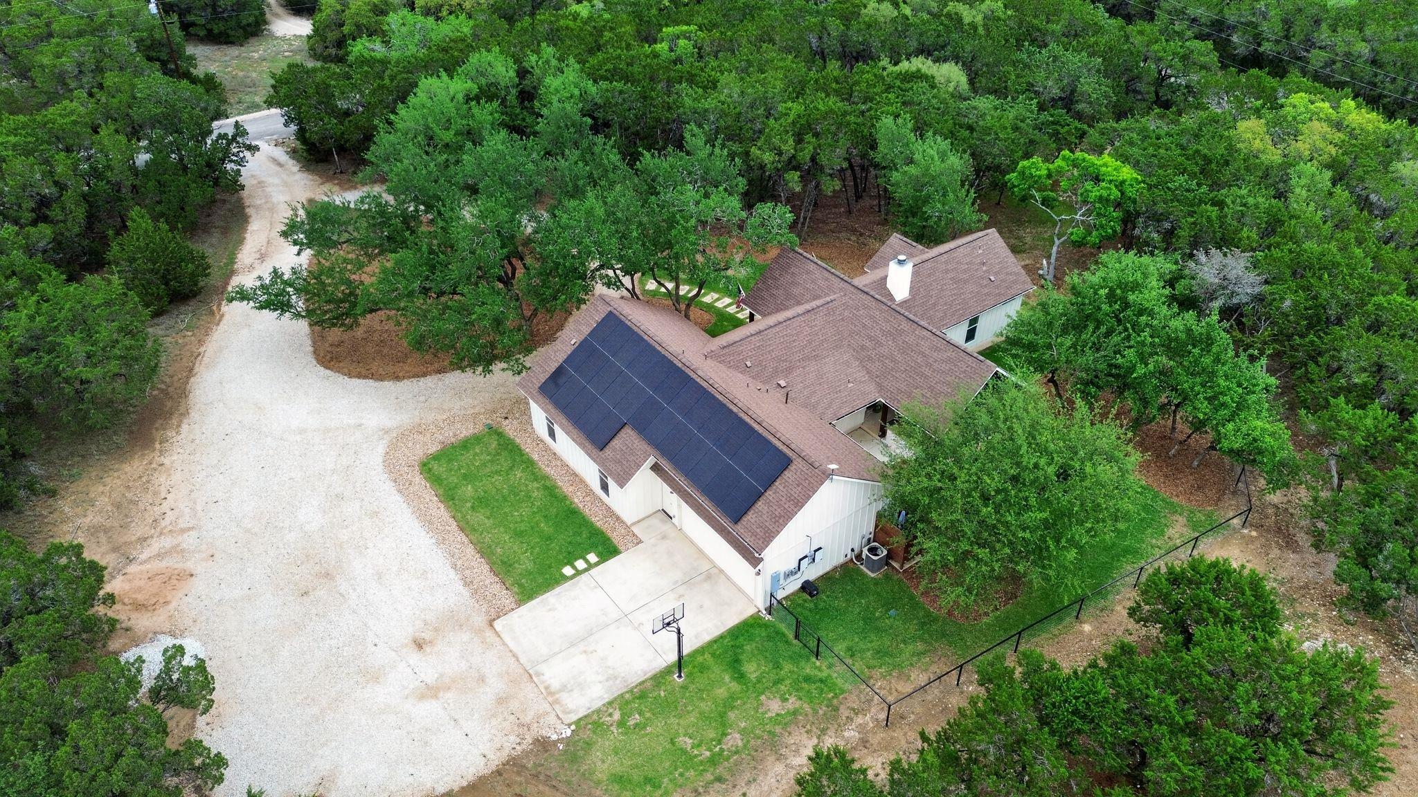 270 Rambling Oaks Dr, Wimberley, TX 78676