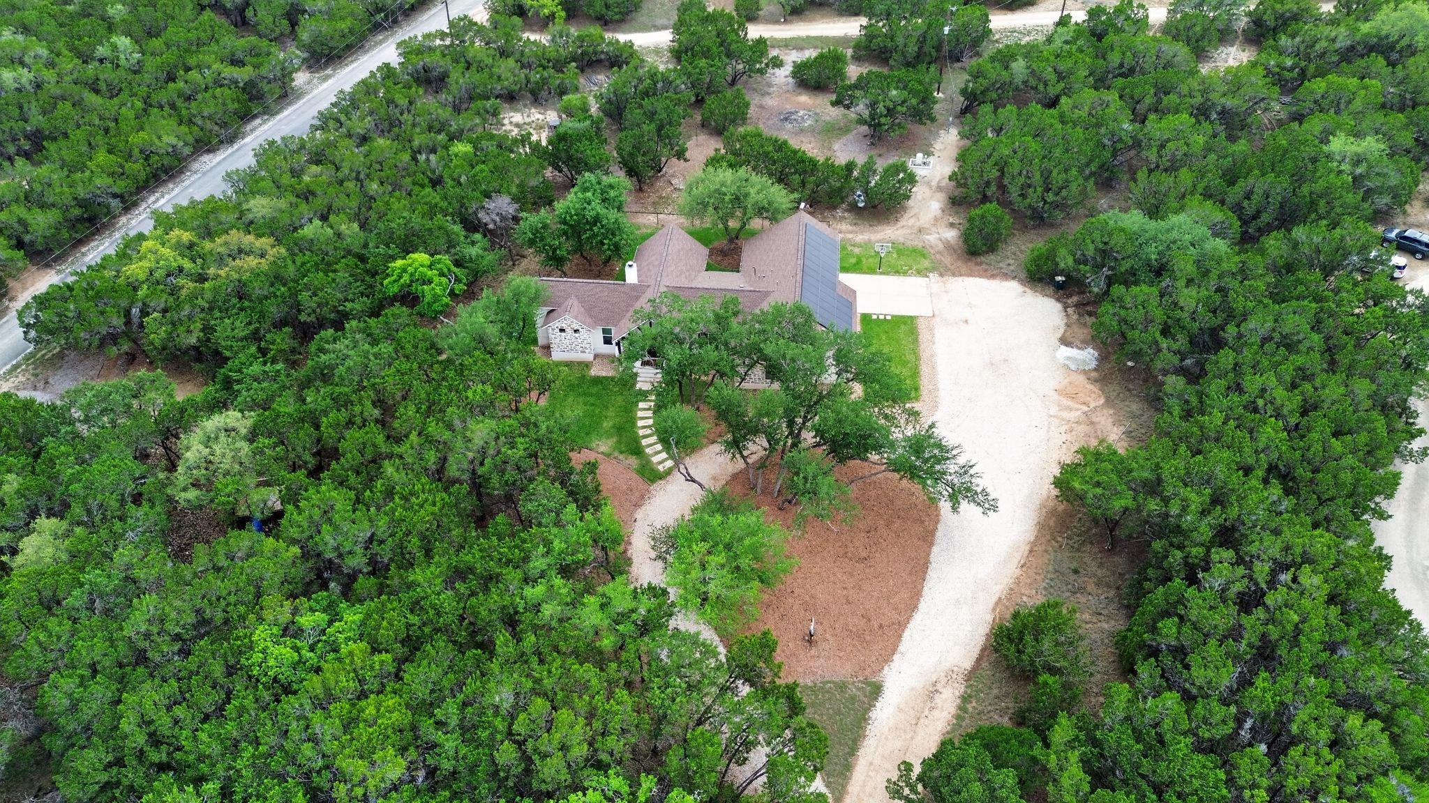 270 Rambling Oaks Dr, Wimberley, TX 78676