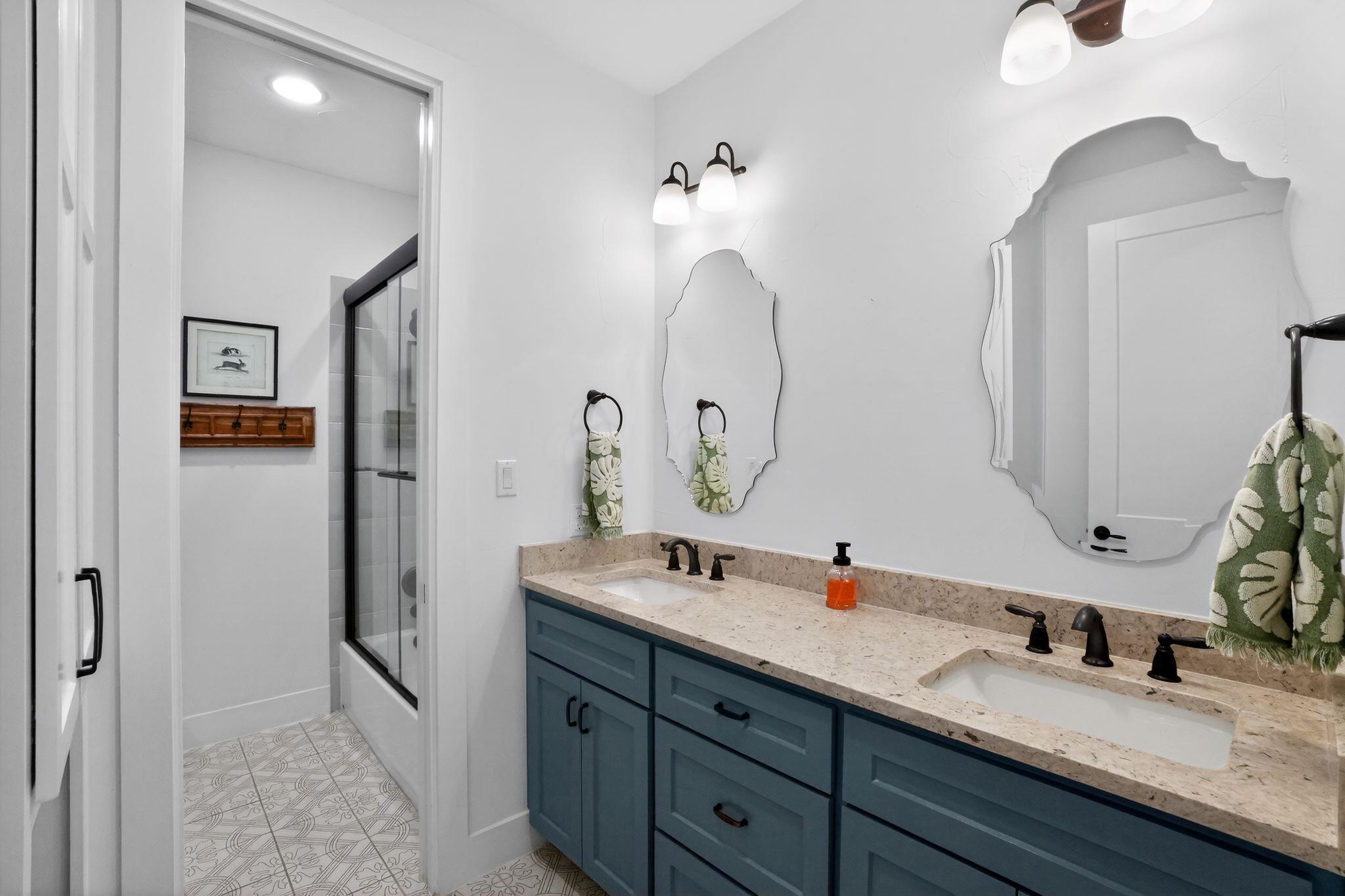 270 Rambling Oaks Dr, Wimberley, TX 78676