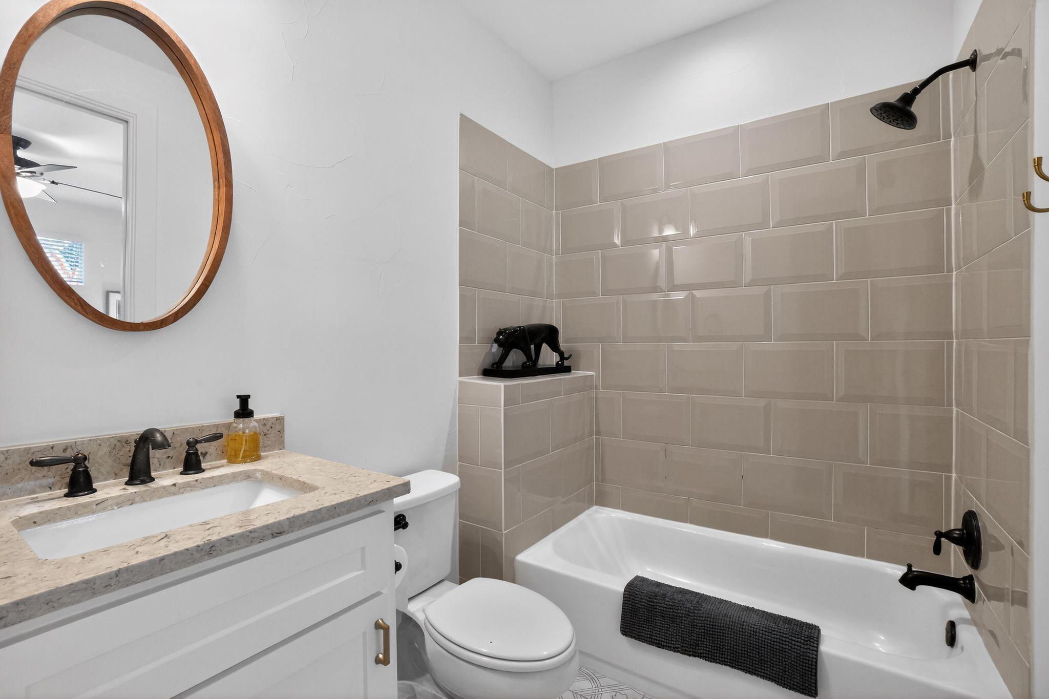 270 Rambling Oaks Dr, Wimberley, TX 78676