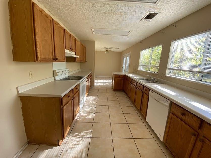 3215 Elizabeth Anne Ln, Round Rock, TX 78664