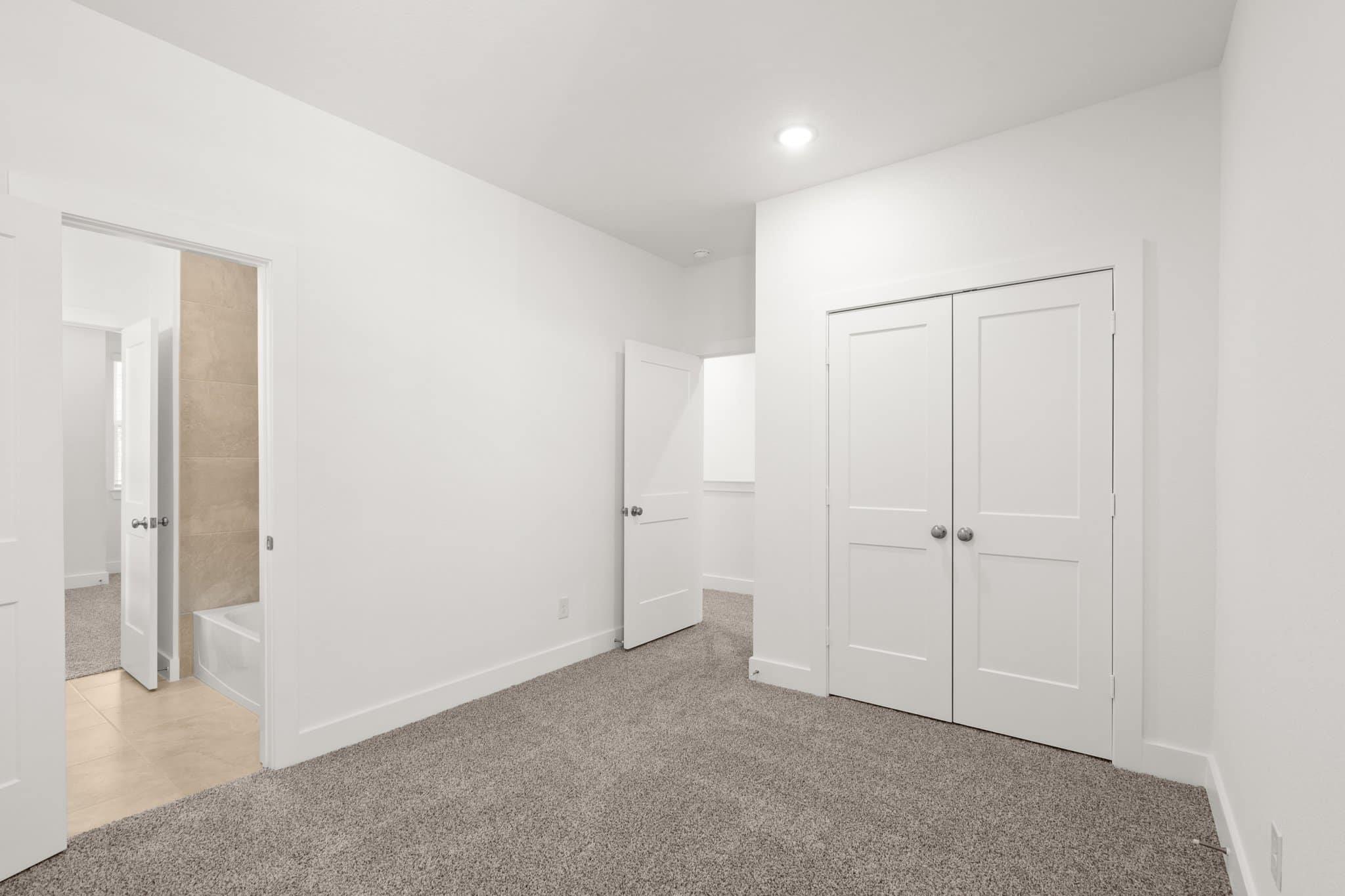 215 Flora Springs Cv, Liberty Hill, TX 78642