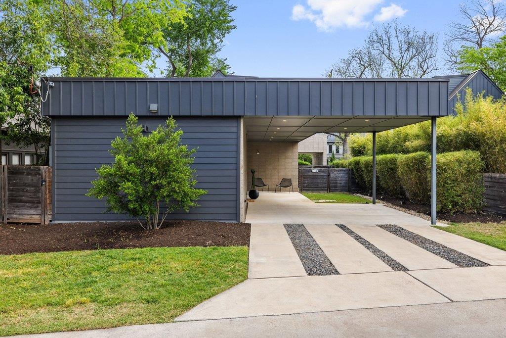 613 W Mary St # B, Austin, TX 78704