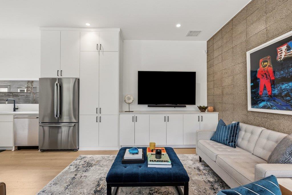 613 W Mary St # B, Austin, TX 78704