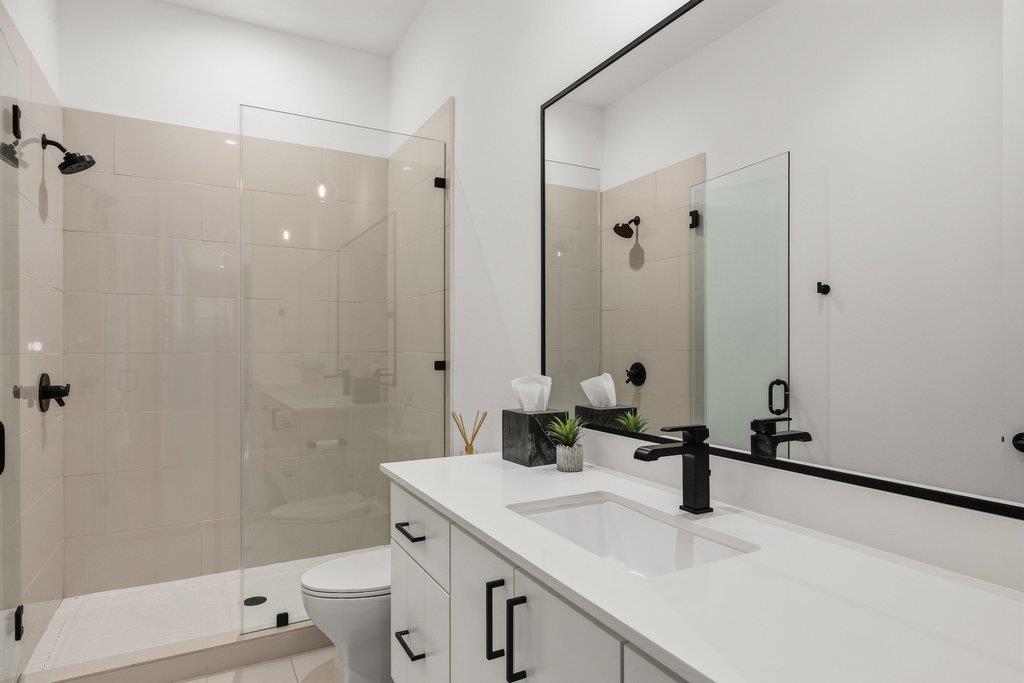 613 W Mary St # B, Austin, TX 78704