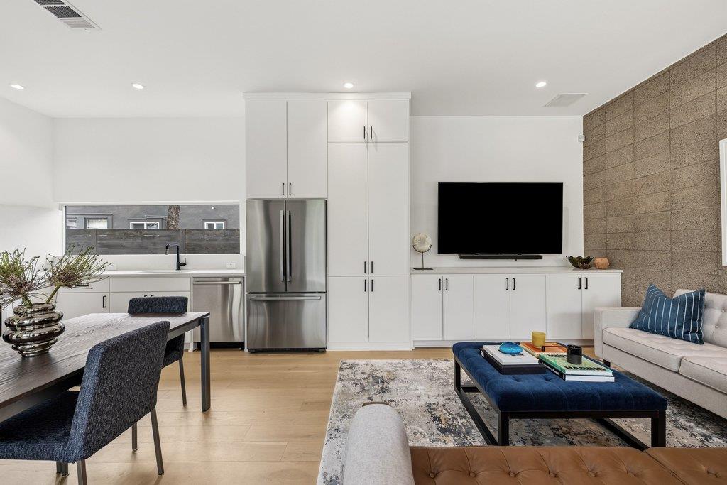 613 W Mary St # B, Austin, TX 78704