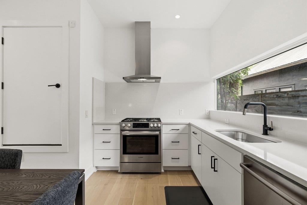 613 W Mary St # B, Austin, TX 78704